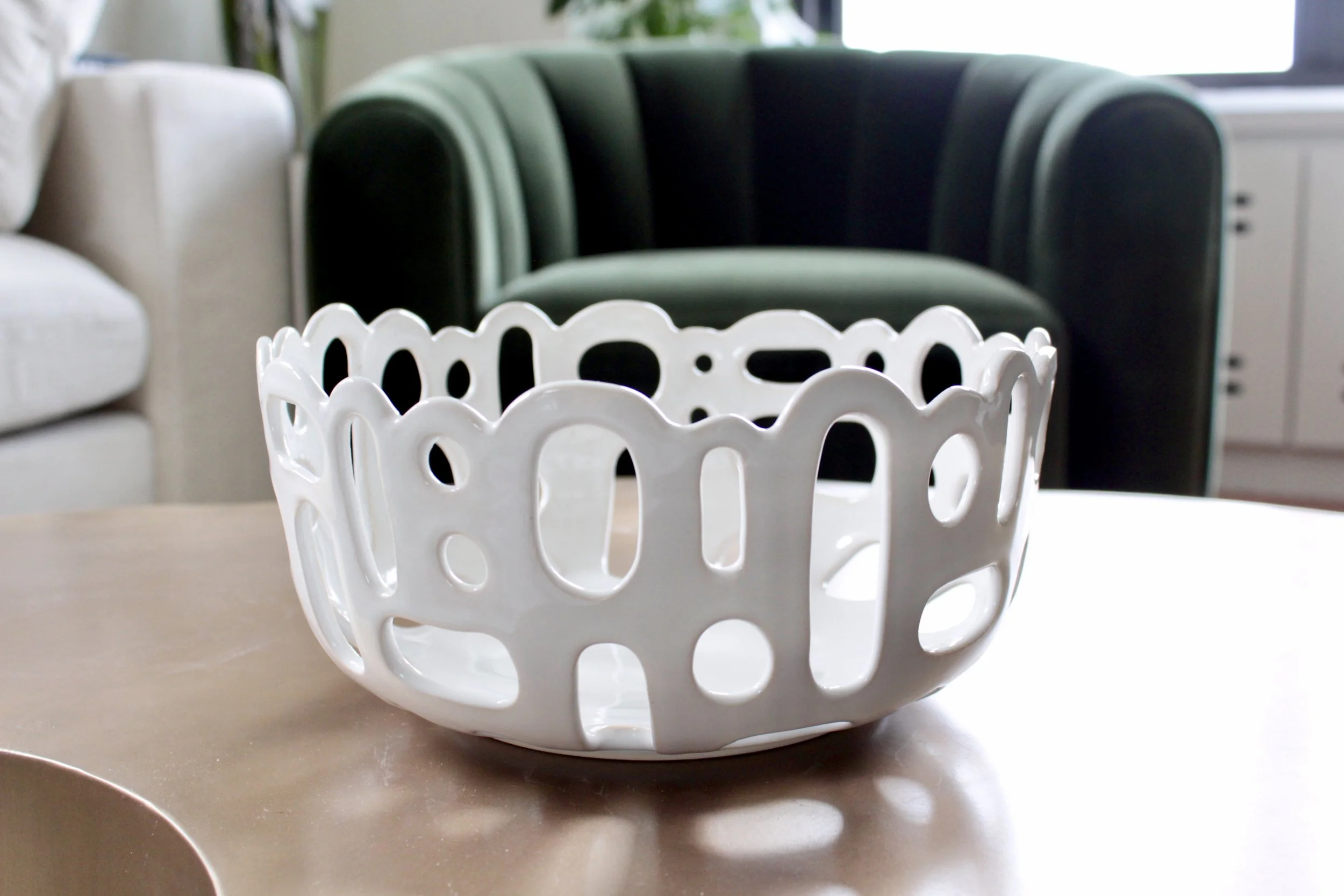 Scalloped Fruit Bowl in White