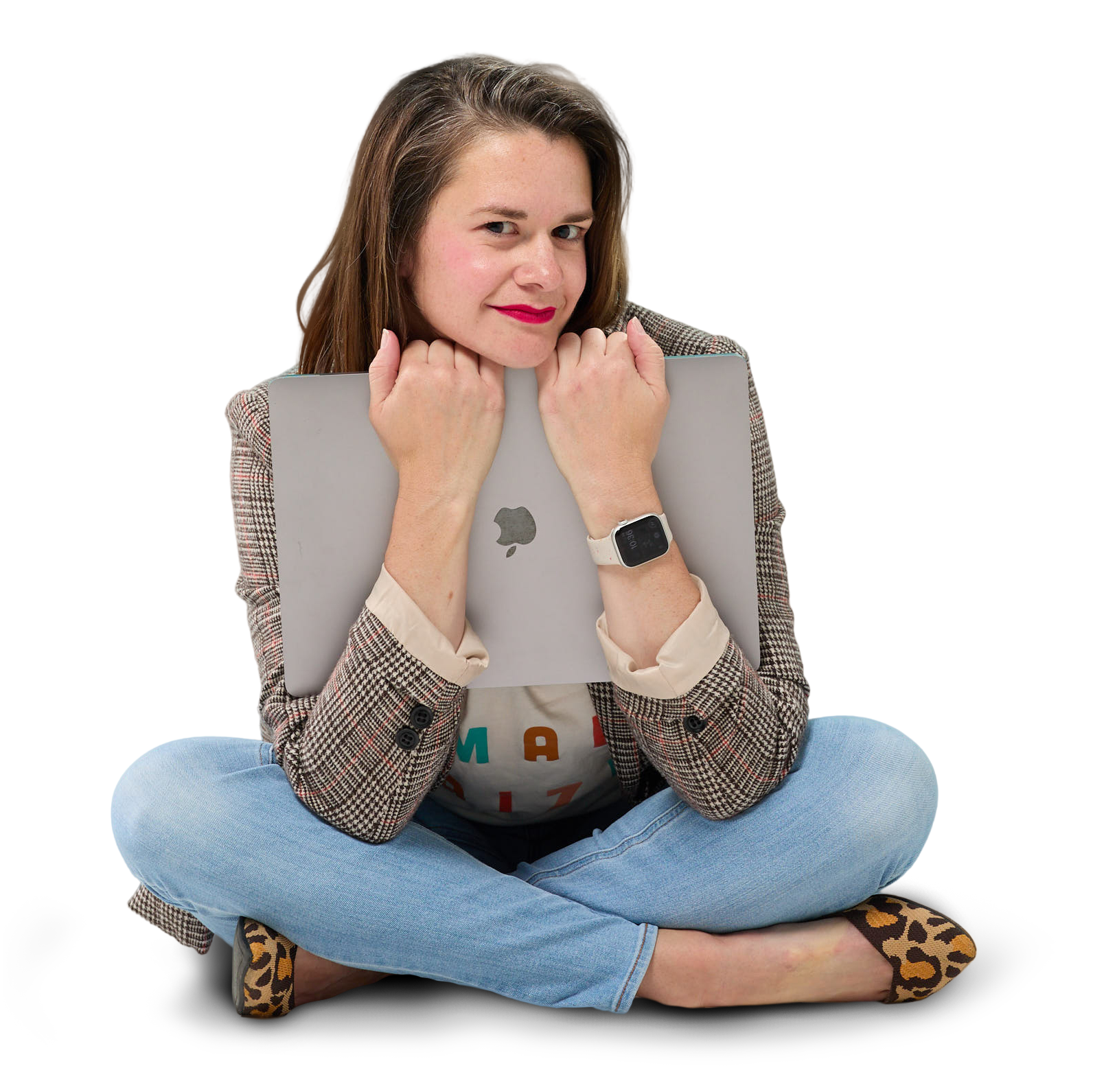 Headshot of Rochelle hugging laptop