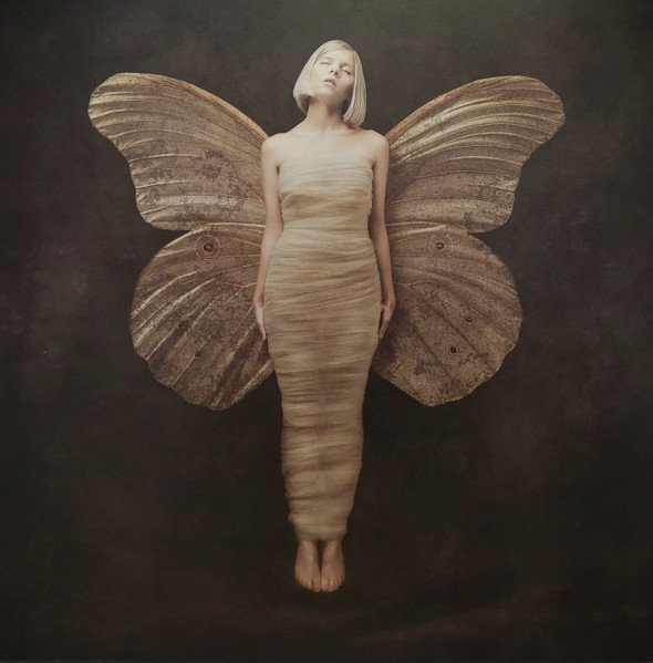 AURORA - ALL MY DEMONS GREETING ME AS A FRIEND (LTD)