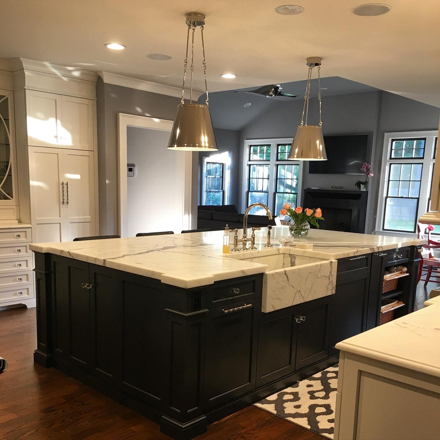 I will be the head chef in this kitchen today!  #marbleisbetter #statuarymarble #happyvalentinesday❤️