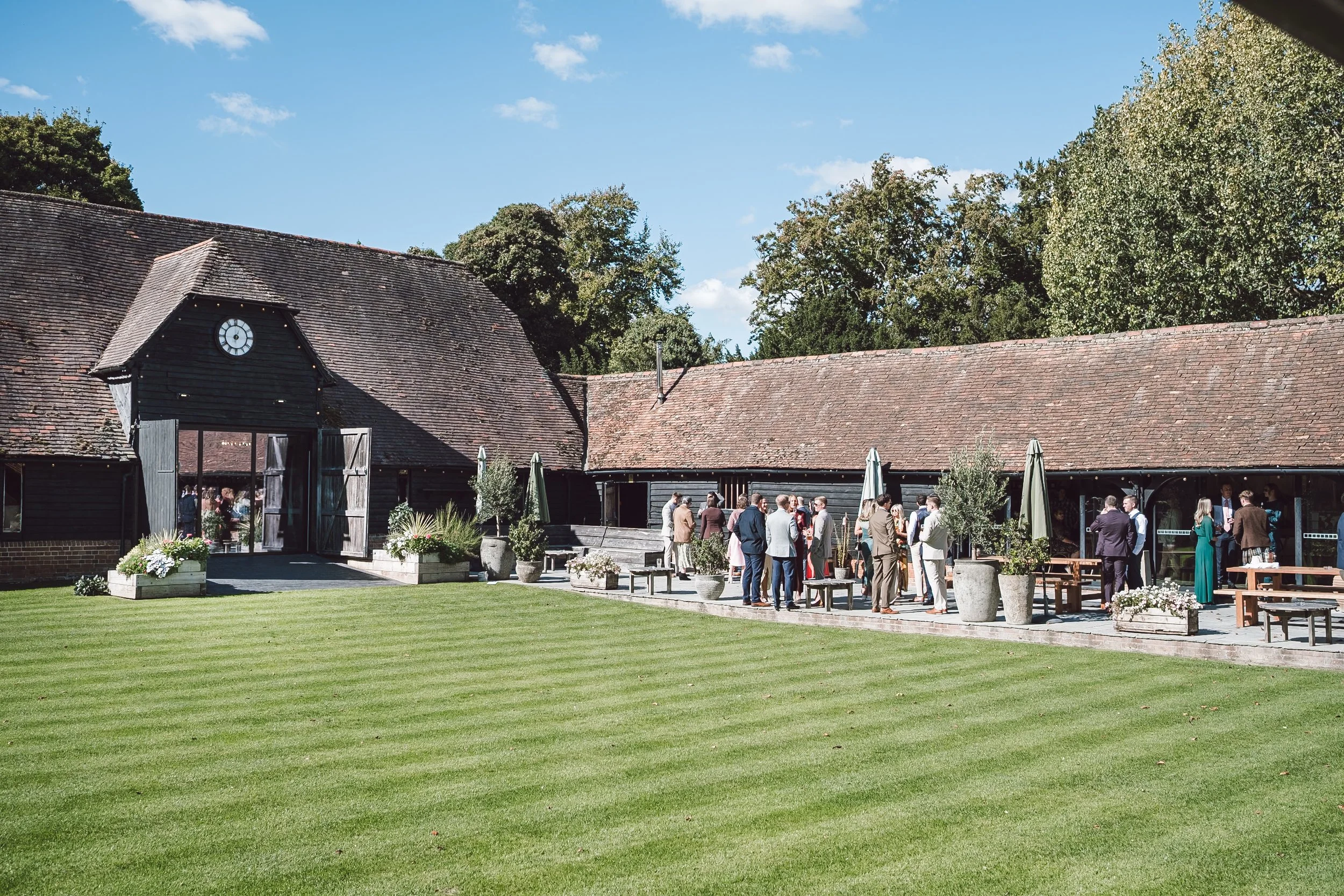 Lains Barn wedding-15.jpg