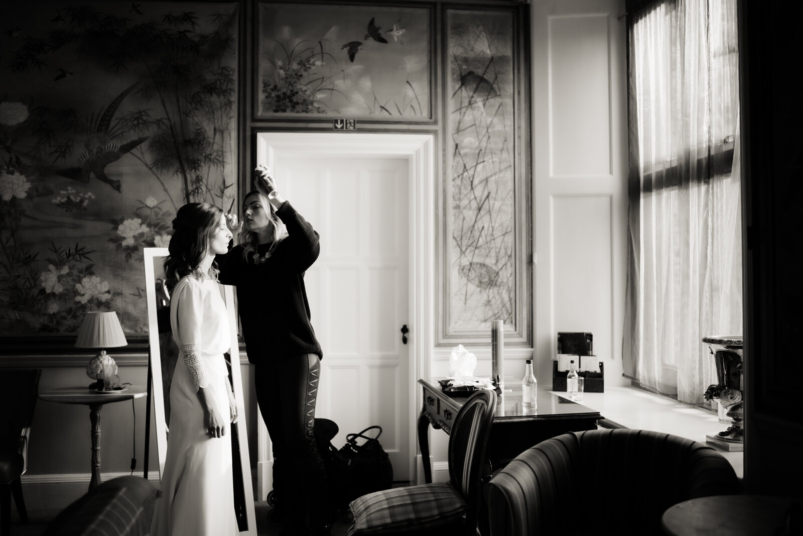 oxfordshire wedding photographer bw-7.jpg