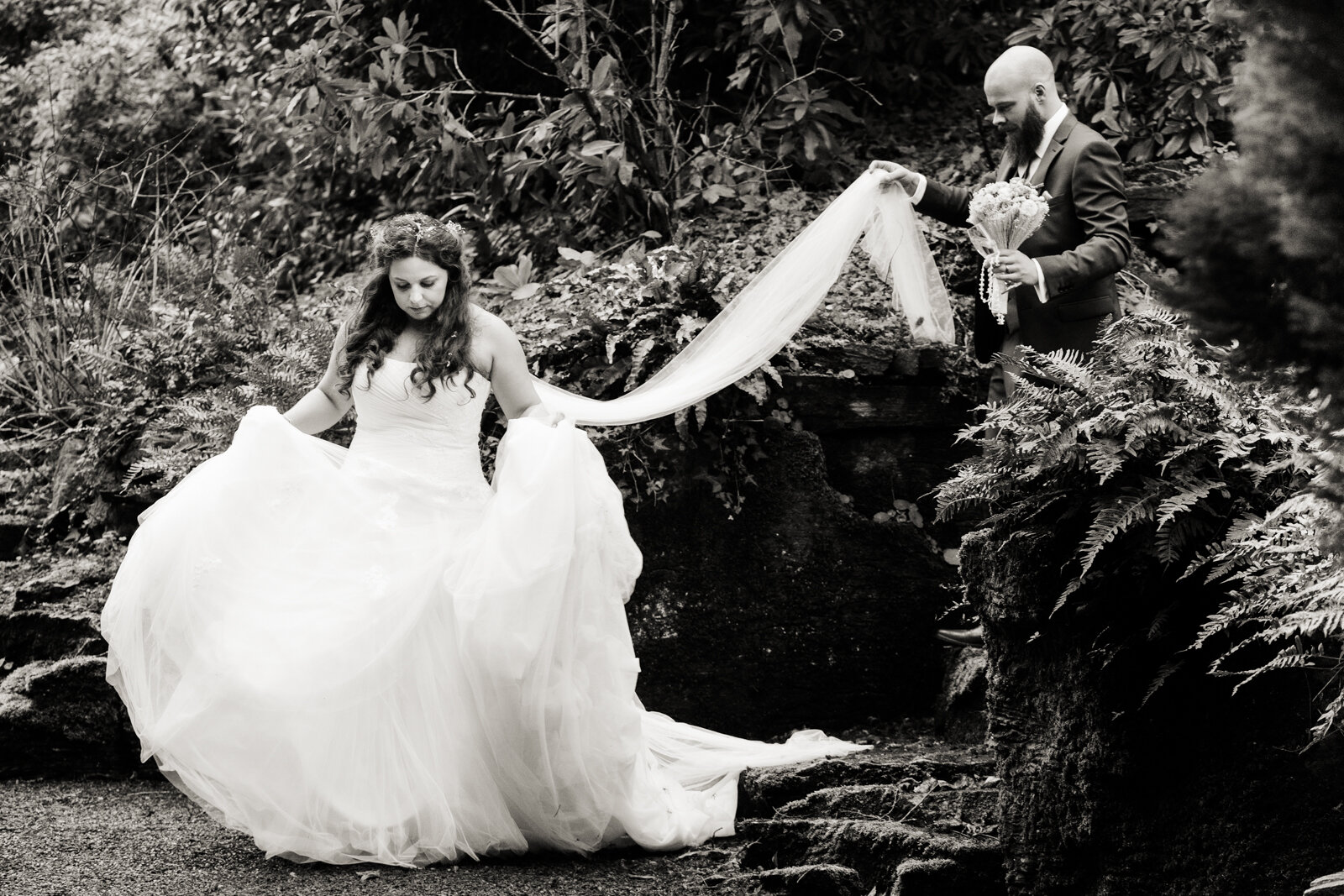clearwell castle wedding photographer-19.jpg