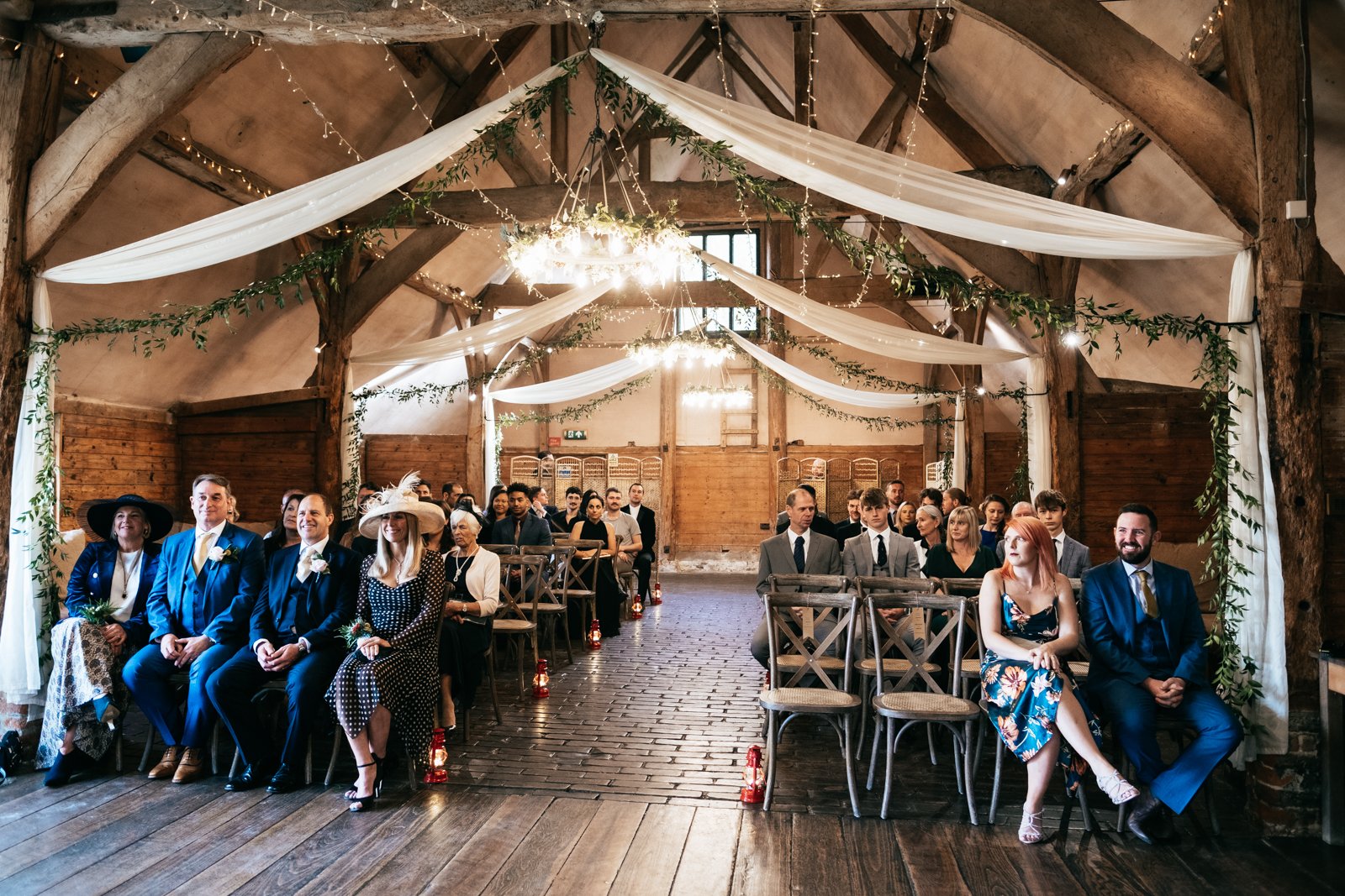 Lains barn wedding colour-9.jpg
