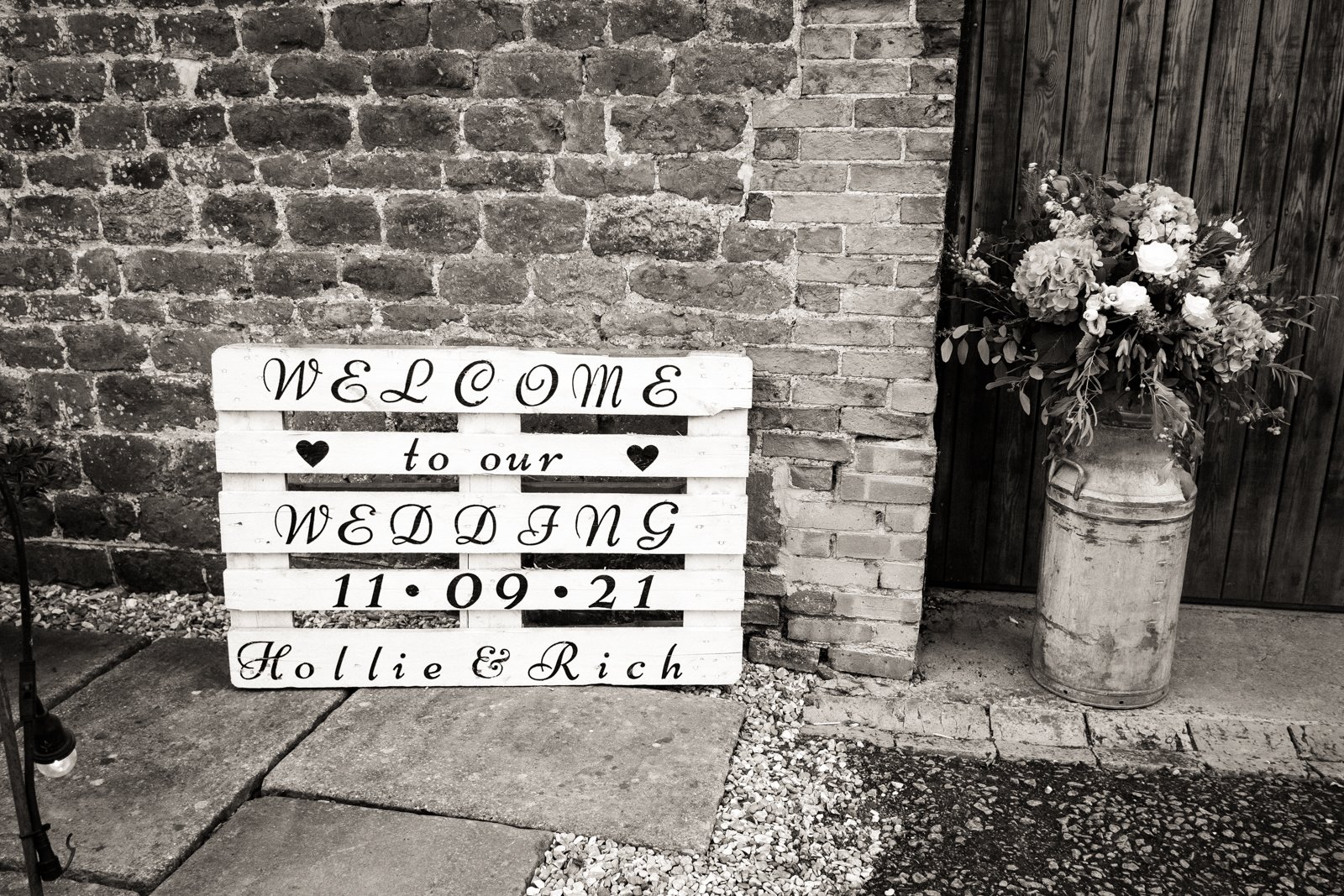 dovecote barn wedding b&w-6.jpg