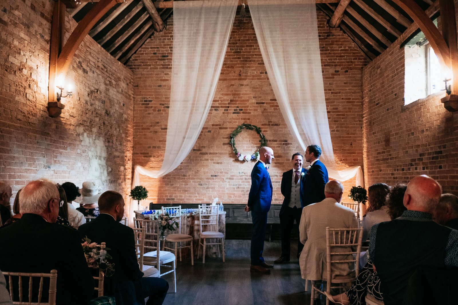 dovecote barn wedding-7.jpg