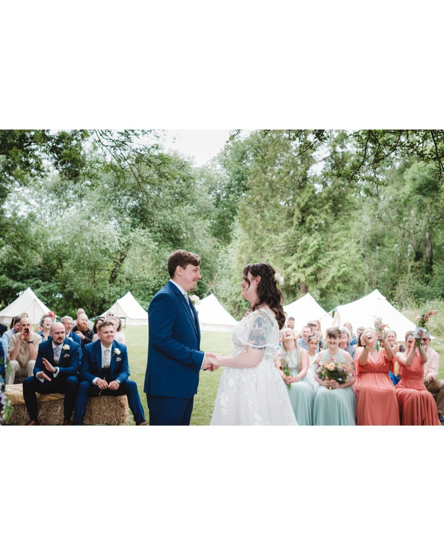 This was such an amazing setting for a #wedding. 
@brightwell.vineyard #oxfordshire

#brightwellvineyard #brightwellvineyardwedding #weddingphotography #weddingphotographer #dalestephensphotography @dalestephensphotography #oxfordshireweddingphotogra