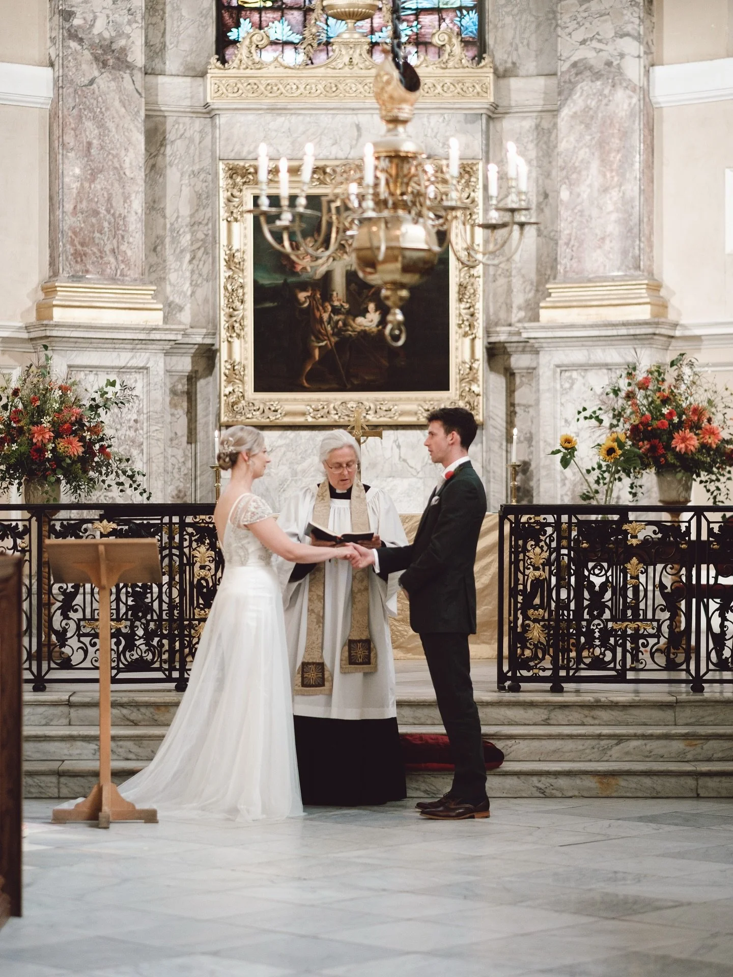 I&rsquo;ve had a few Oxford college weddings recently and they never cease to be amazing!
Joe and Kim&rsquo;s Queens College wedding. 

#wedding #oxfordcollegewedding #weddingphotography #oxforduniversity #oxfordweddingvenue #oxfordweddingphotographe