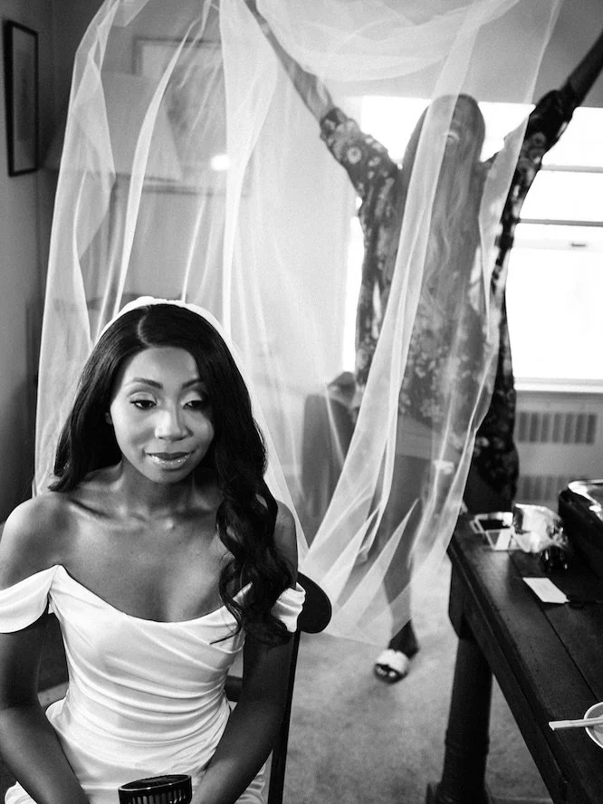 I adore black and white photography. I need to shoot it more!

Johnny and Jasmine&rsquo;s All Souls College wedding in Oxford. 

@allsoulscollege #oxfordwedding #oxfordweddingphotographer #weddingphotography #weddingphotographer #oxfordweddingvenue #