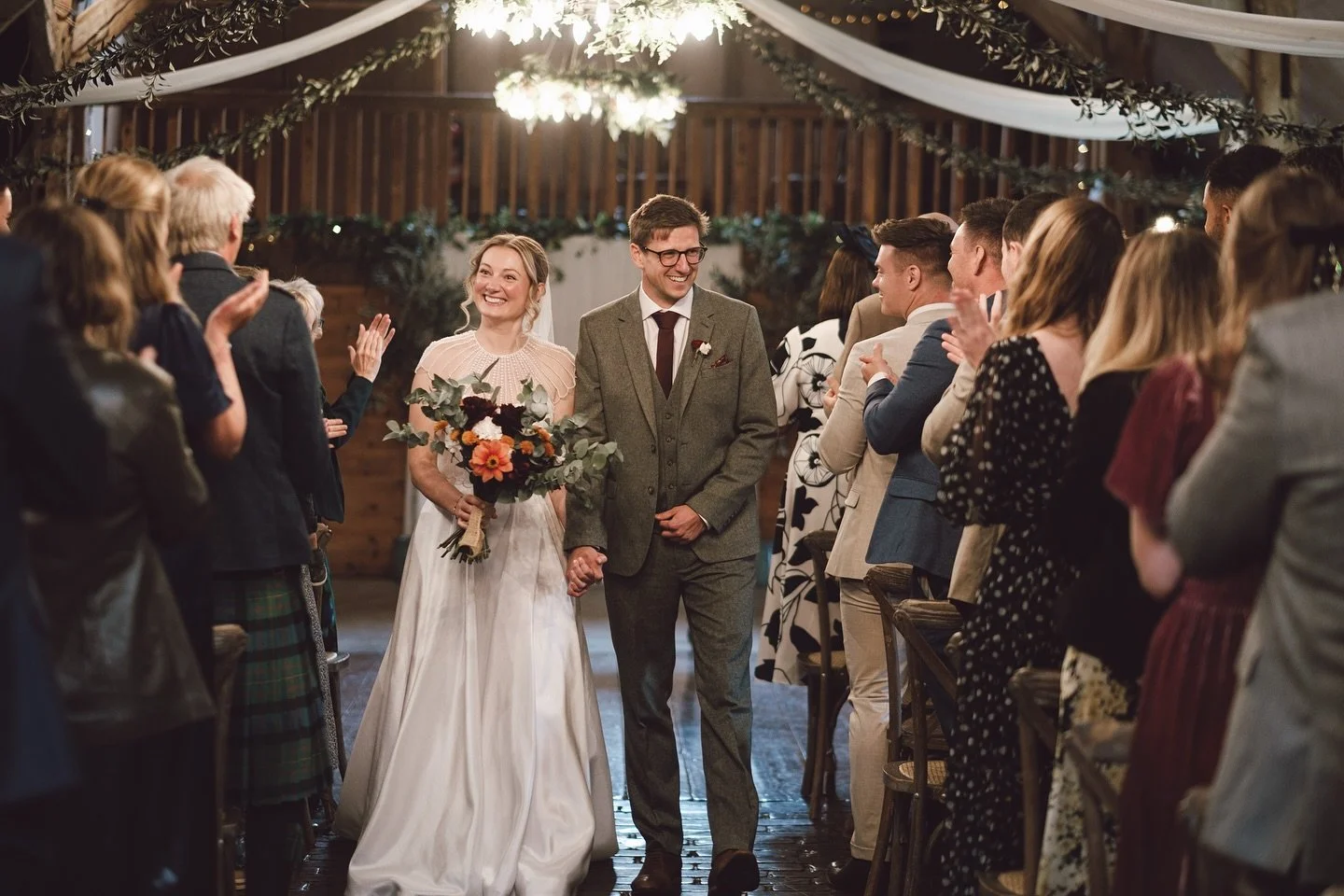 I always enjoy a wedding at @lainsbarn especially when you have such a happy smiling bride like Ruth!

#lainsbarn #lainsbarnwedding #lainsbarnweddingphotographer #oxfordweddingvenue #oxfordweddingphotographer #barnweddingvenue #oxfordshireweddingphot