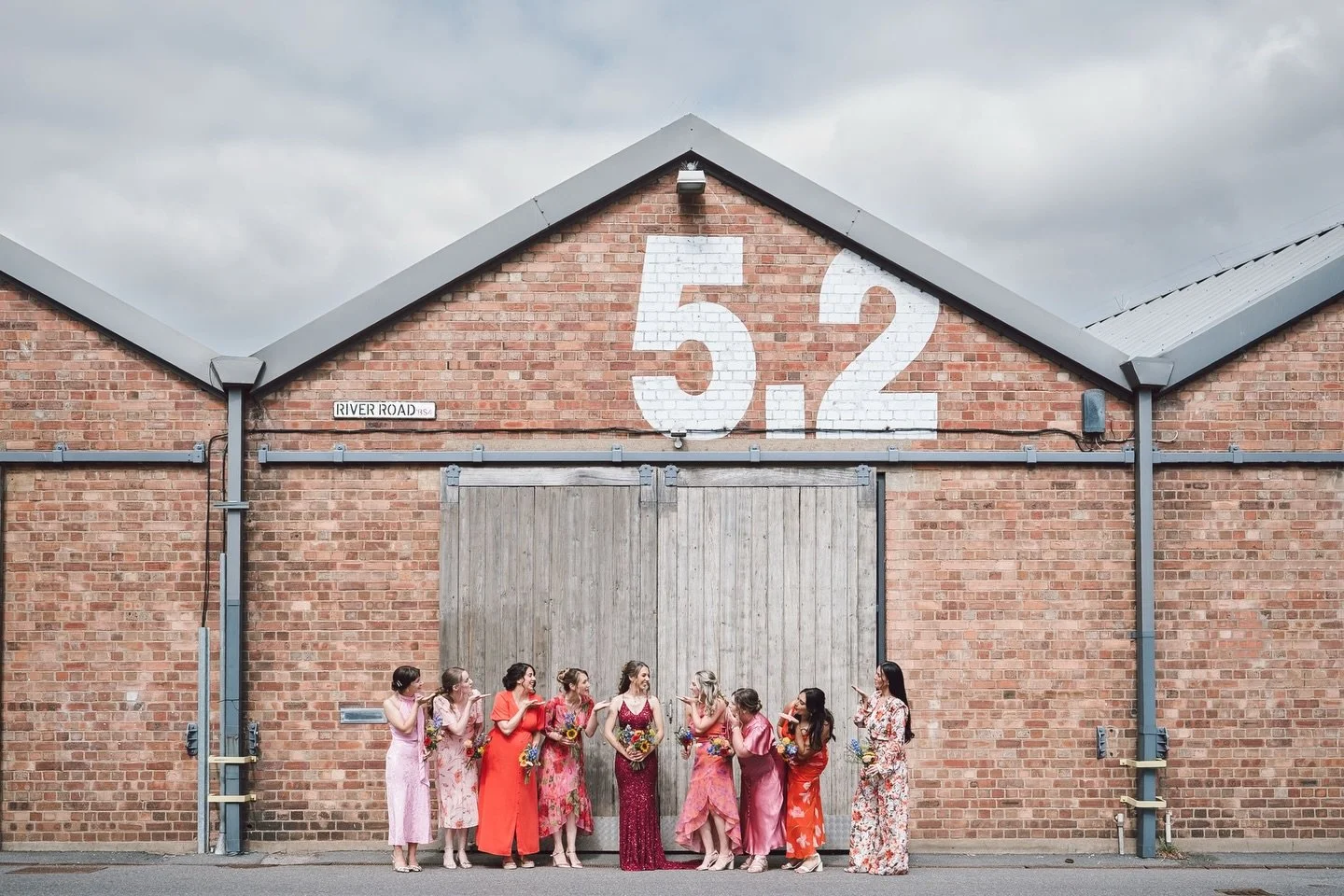This was my first time shooting a wedding at the @paintworksevents in Bristol. A very cool place for a wedding within a cool city too. Sarah and Mike got married in the late summer sun at Paintworks in Bristol and honestly&hellip; what a day.

No fus
