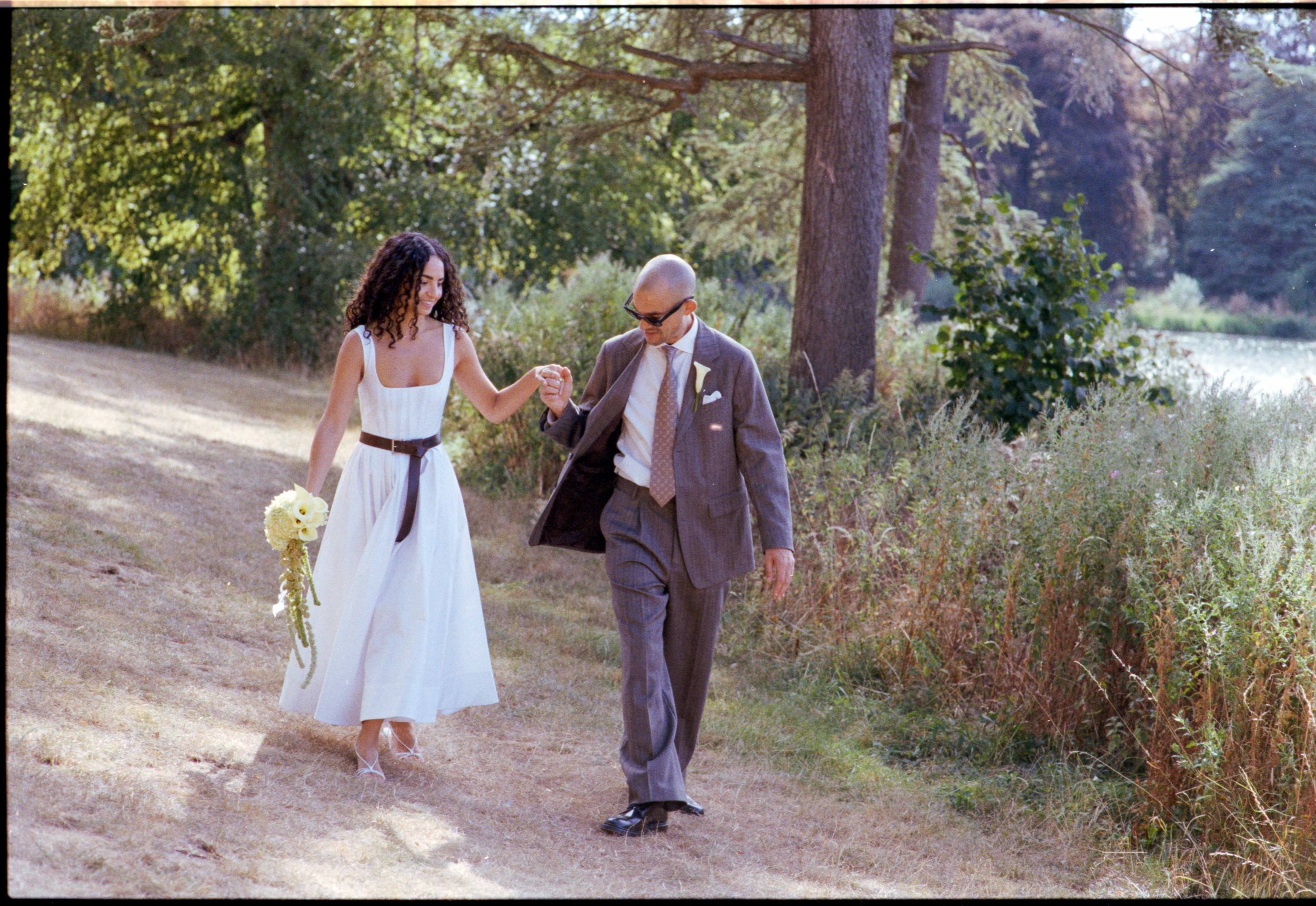 Did you know I also shoot weddings using analogue cameras using 35mm film and also medium format film. 
It&rsquo;s a great way to have your wedding day captured especially if you want a more unique look to your wedding day. It&rsquo;s a look that is 