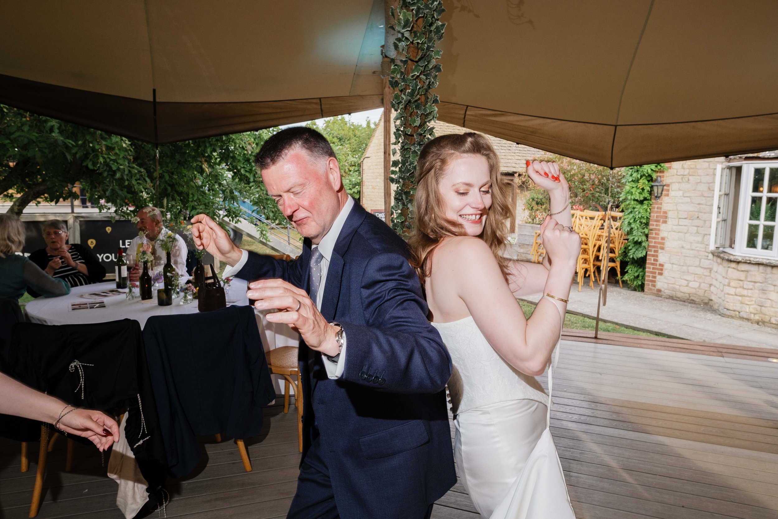 The trout at tadpole bridge wedding-56.jpg