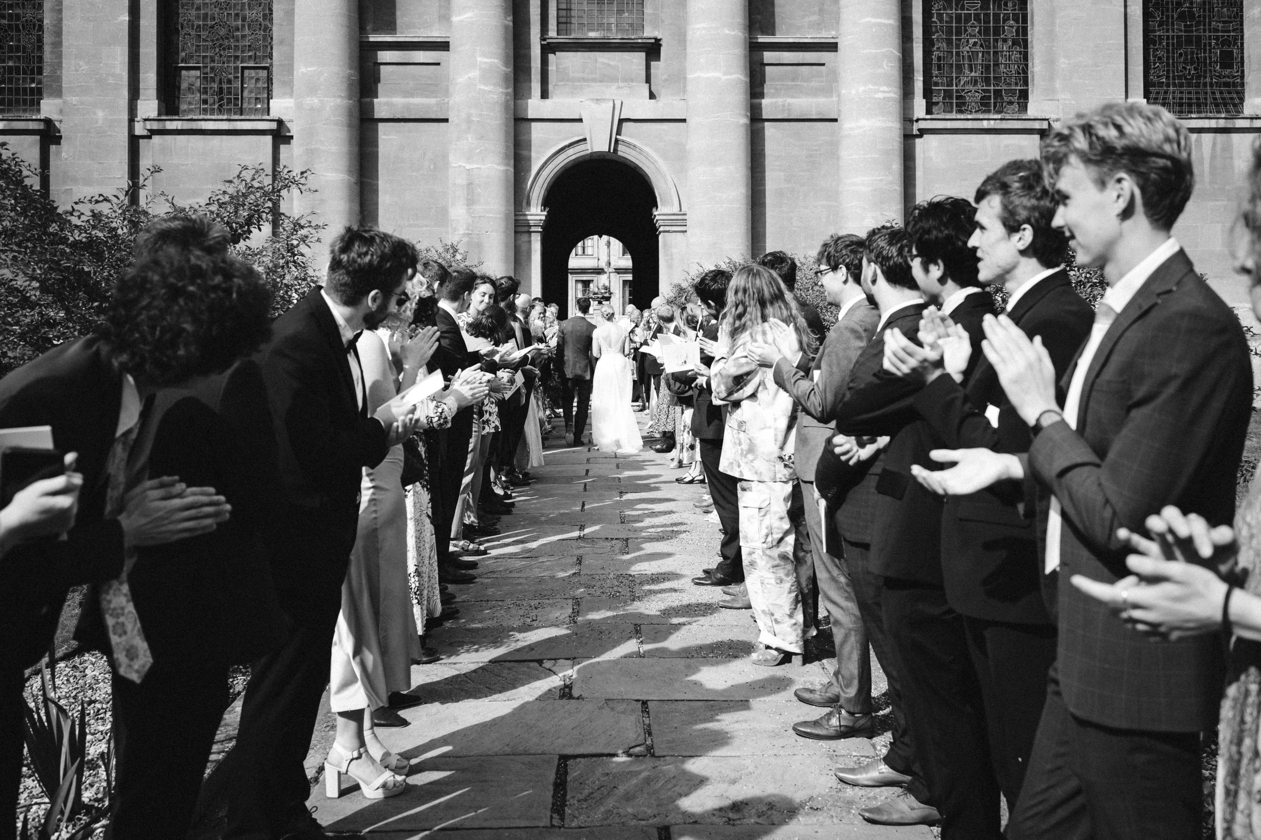 Queens college oxford wedding bw-17.jpg