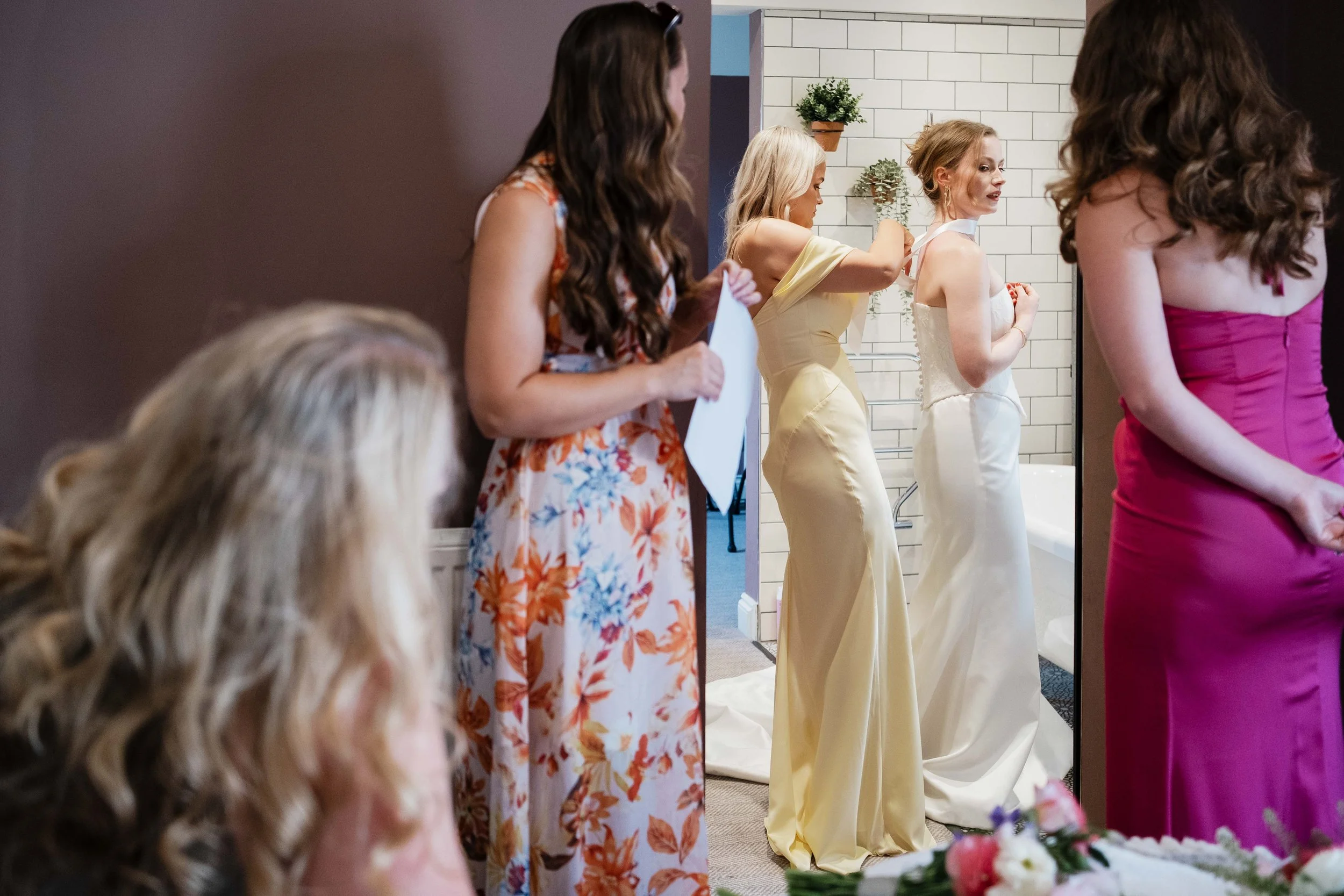 The trout at tadpole bridge wedding-5.jpg