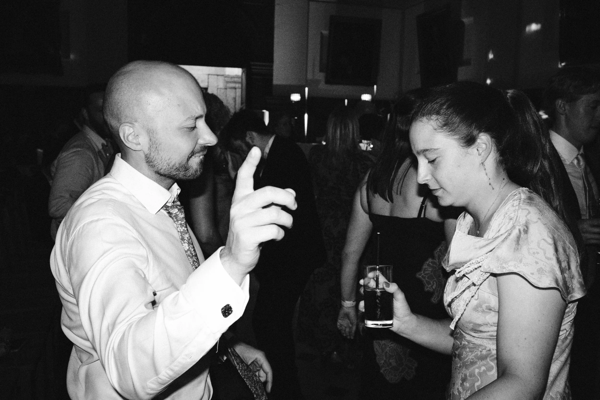 Queens college oxford wedding bw-24.jpg