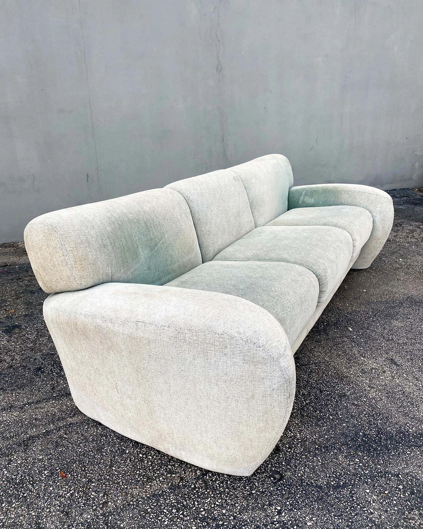 POST MODERN DECO STYLE SOFA