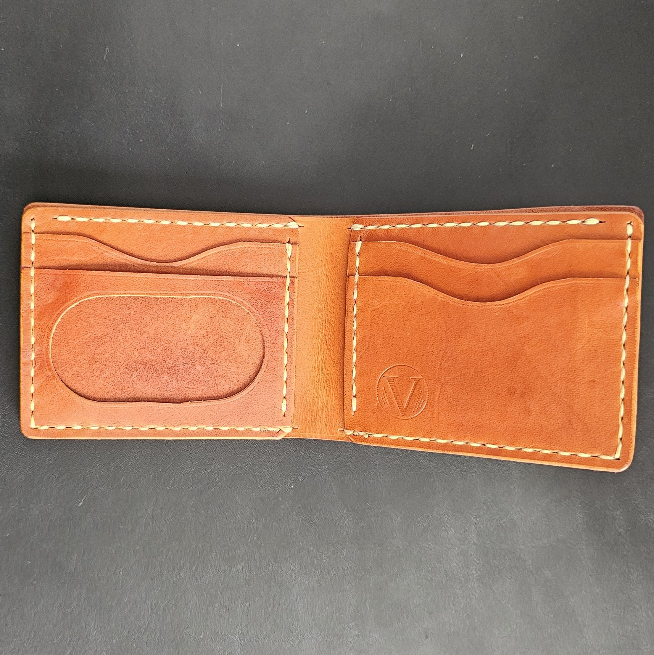 Nomad Bifold - FOX (Discount Shelf) — VISIONS
