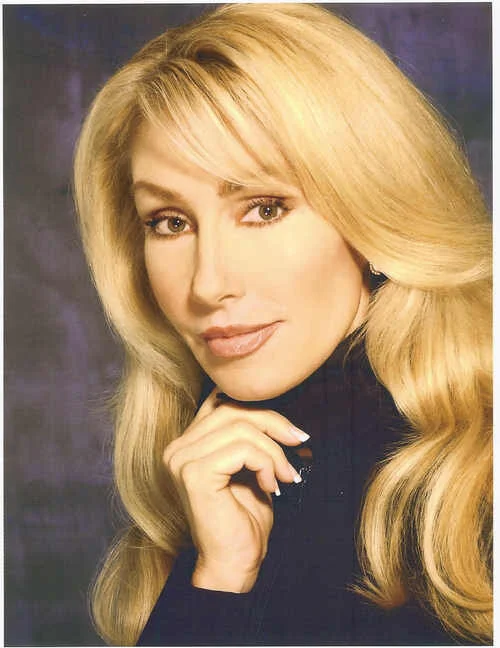 linda thompson thumb.jpeg