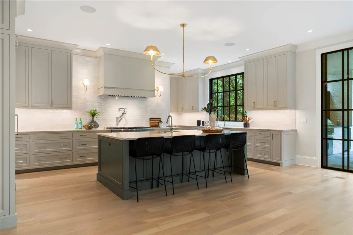 18-Kitchen 2.jpg