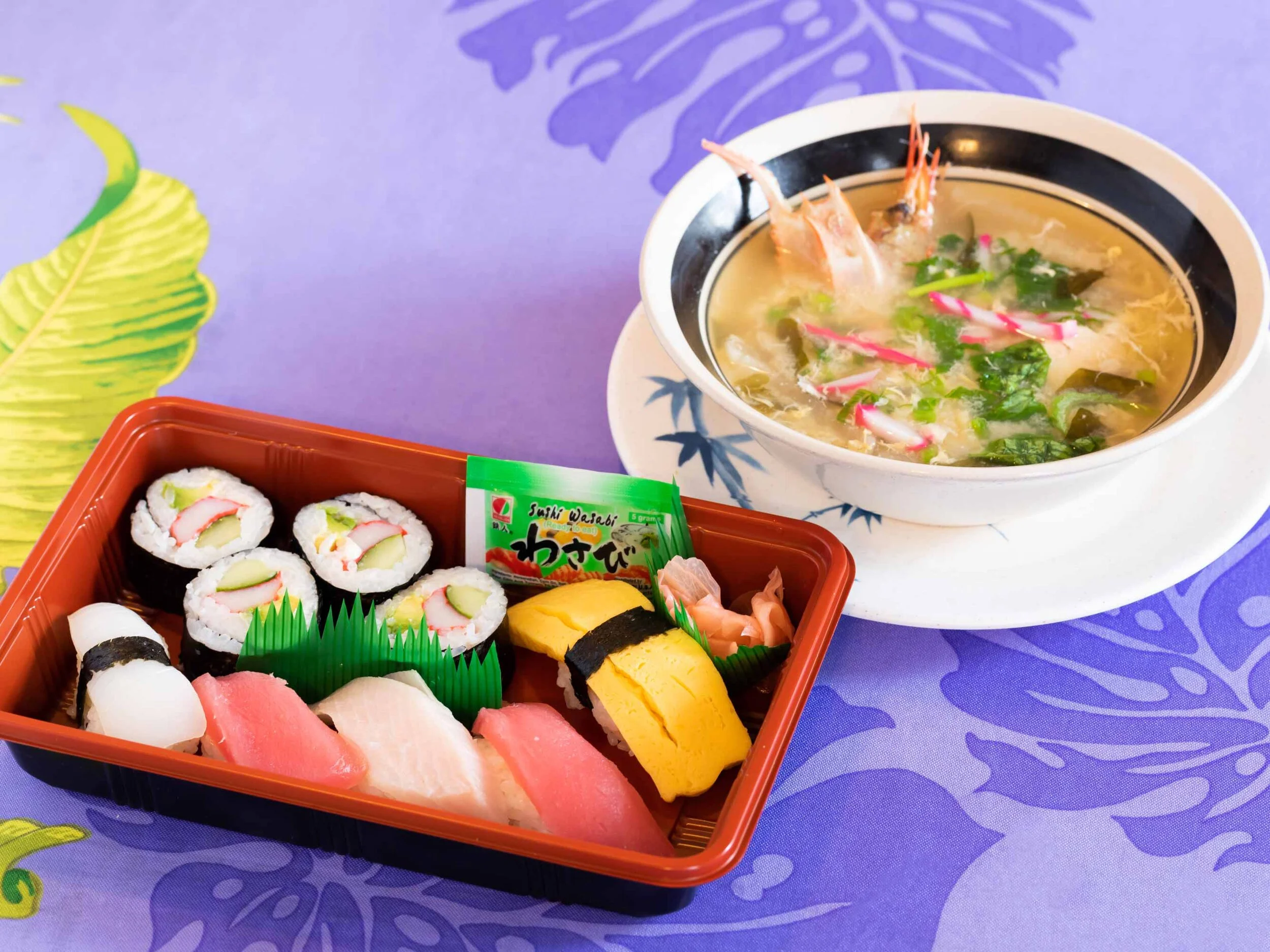 Sushi & Soup Combo - Miso Soup with 8 piece sushi plate