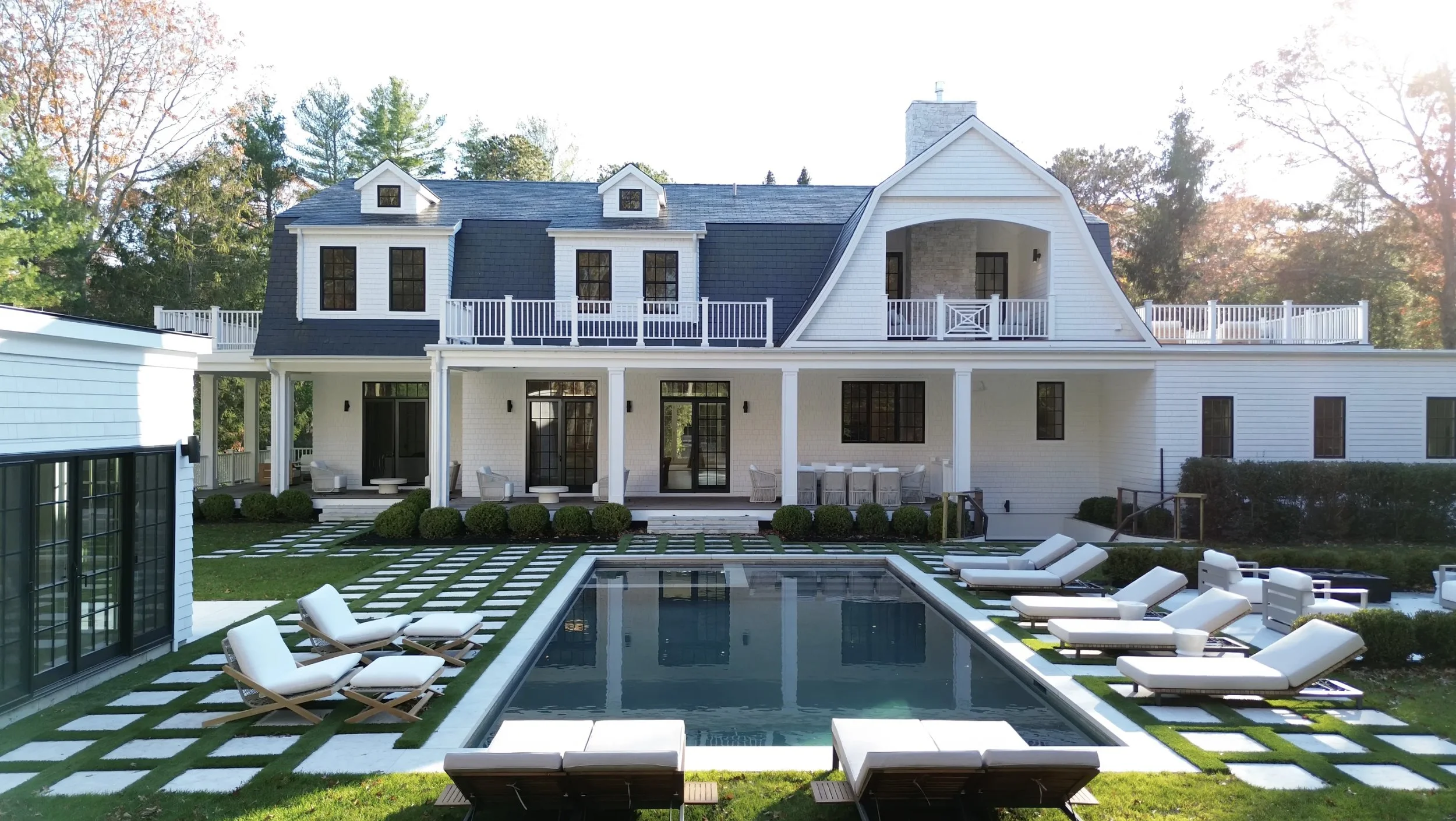 73 Wainscott_Out East_07.jpg