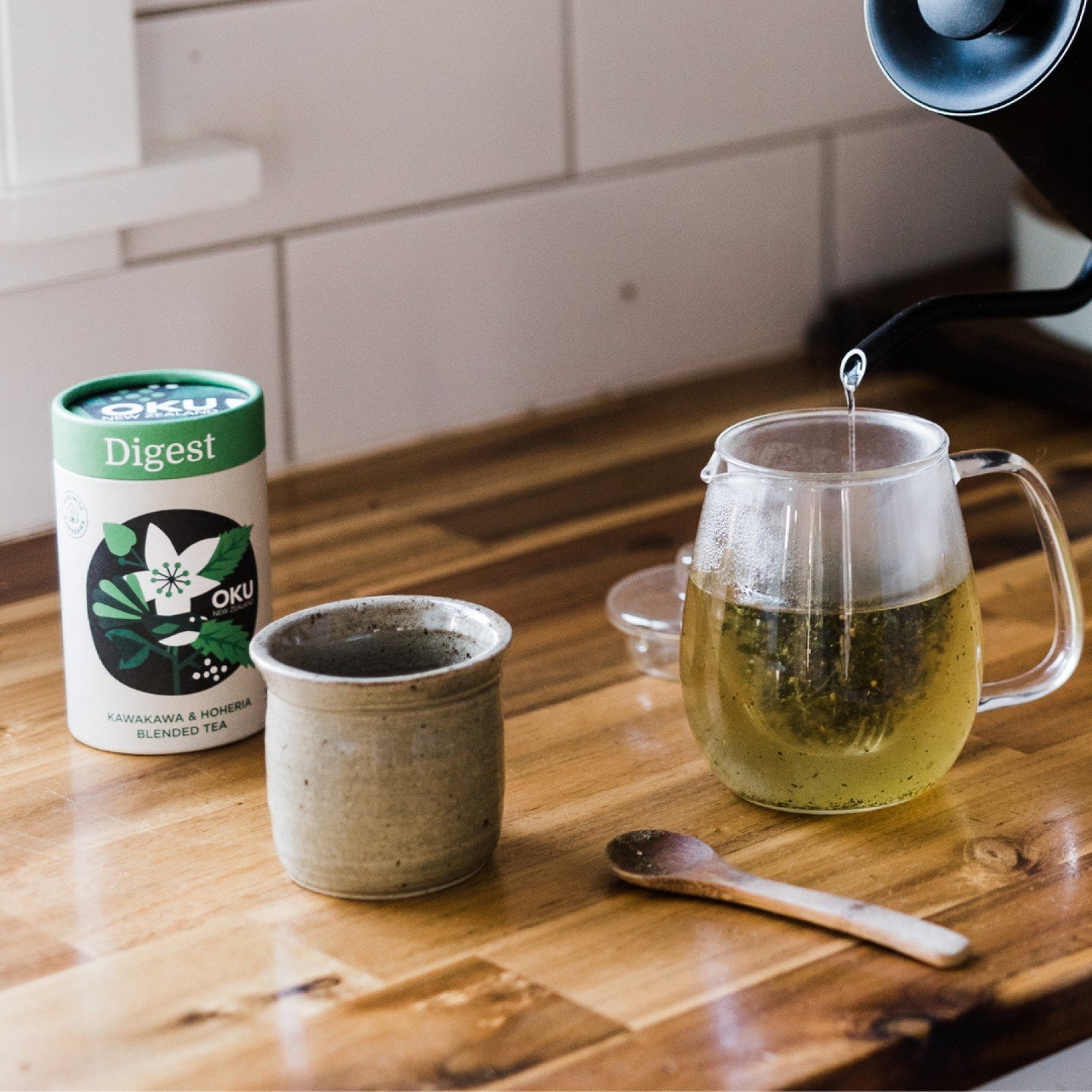 Revitalise your digestion with our Digest Tea, a comforting brew that's perfect for any time of day, especially after meals. 

Crafted with care, this blend combines the nurturing qualities of Kawakawa with the remarkable soothing properties of Hoher
