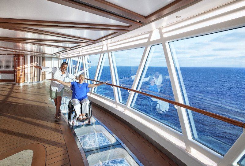 MP_2021_1021_GN_AtSea_Skywalk_EllenJesus_0097_AS_RGB.jpg