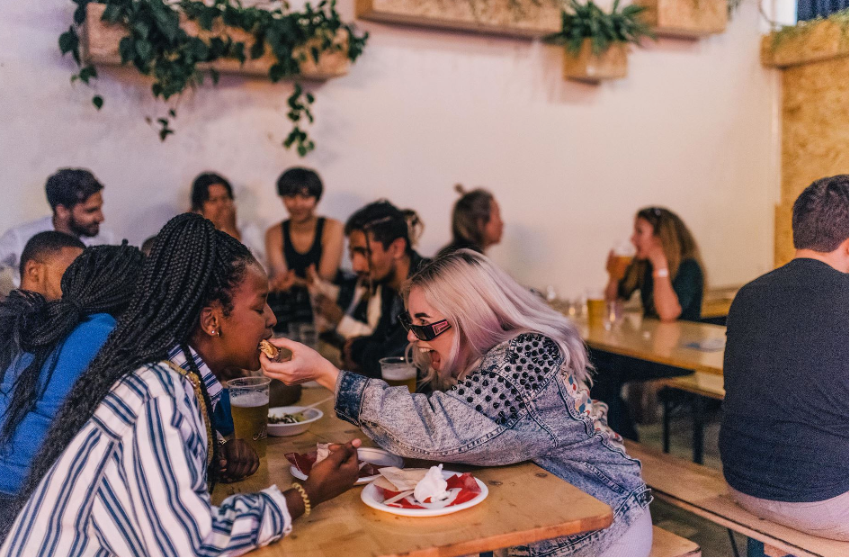 STOP & GO, Oslo - Restaurantanmeldelser, bilder og telefonnummer