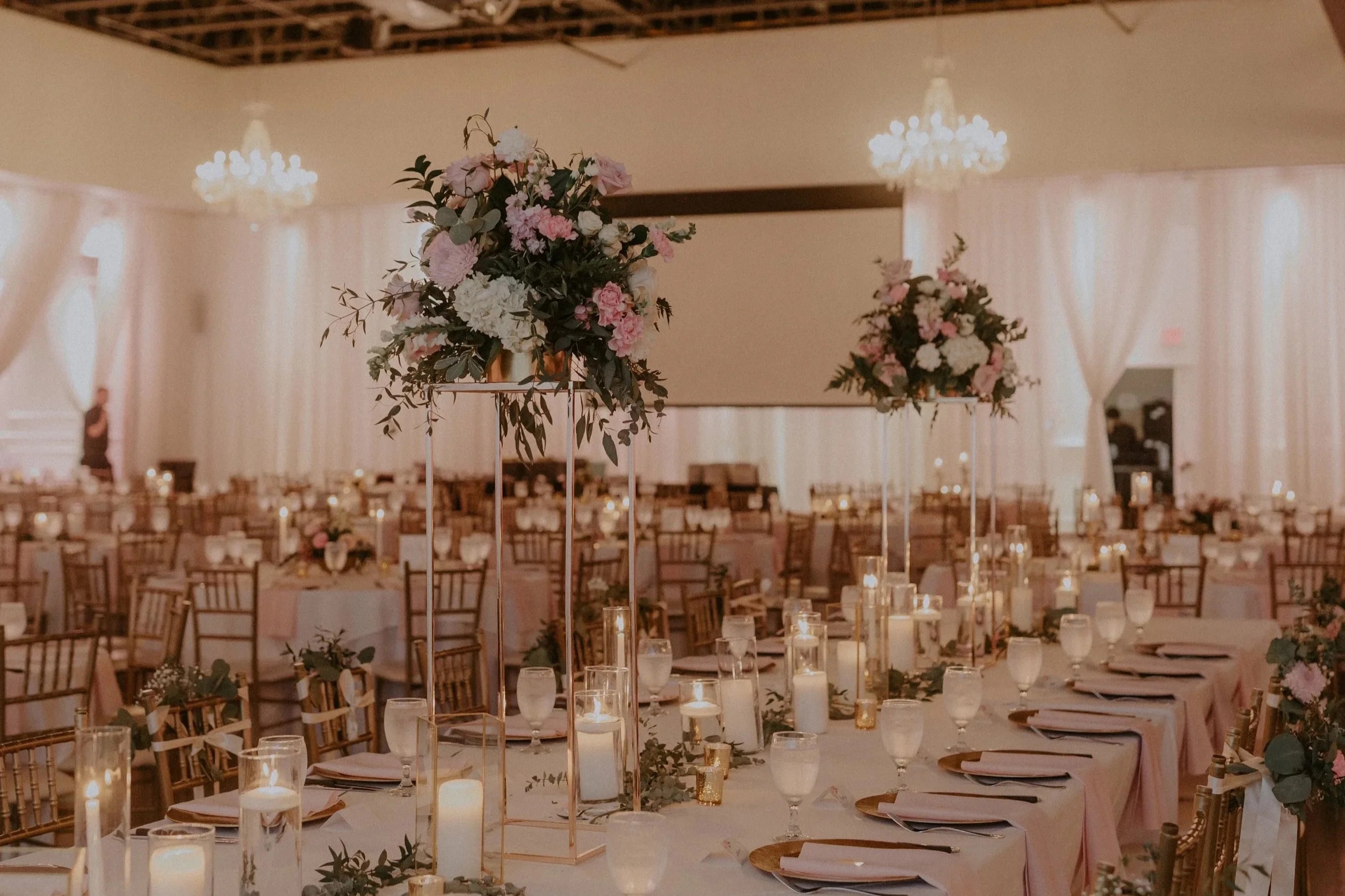 Omaha Wedding Florists with Unique Styles