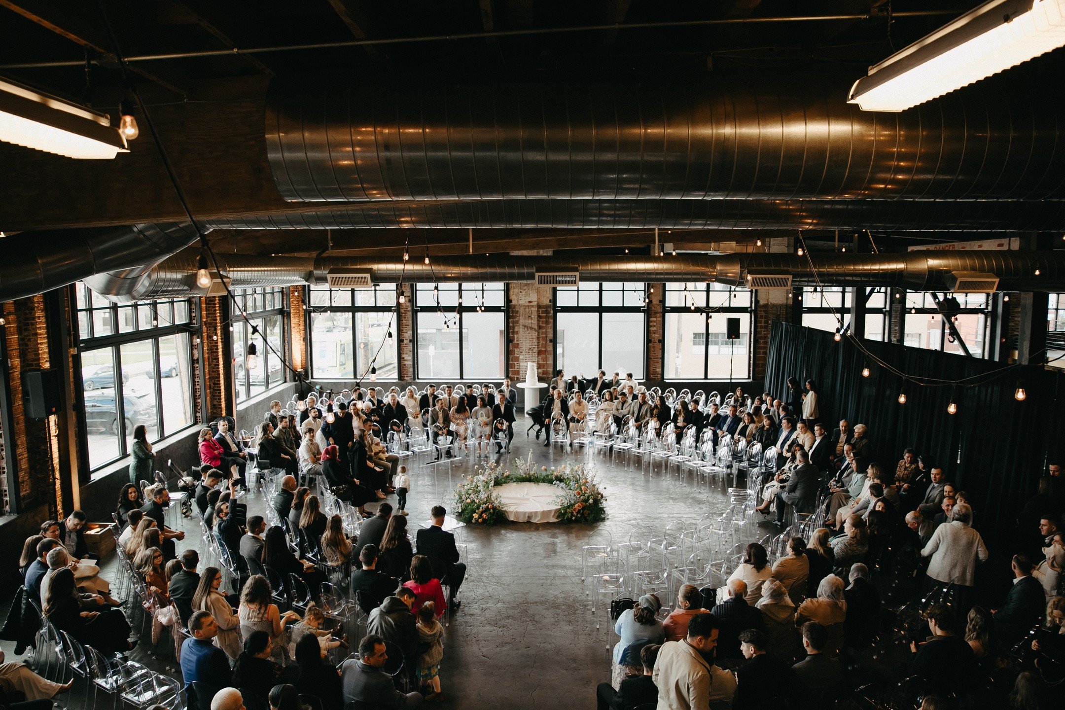 Circle ceremonies are becoming more and more popular here at Leftbank, and we love it!
.
.
.
Venue // @leftbankannex 
Photographer // @weddingphotohouse 
Videographer // @thefilmhouseweddings 
Caterer // @beastmodebutcher 
Coffee Cart // @paradigm.co