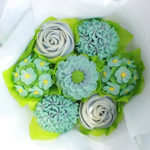 Orlando Cupcake Bouquets | Karina's Confectioneries | Orlando Custom Cakes