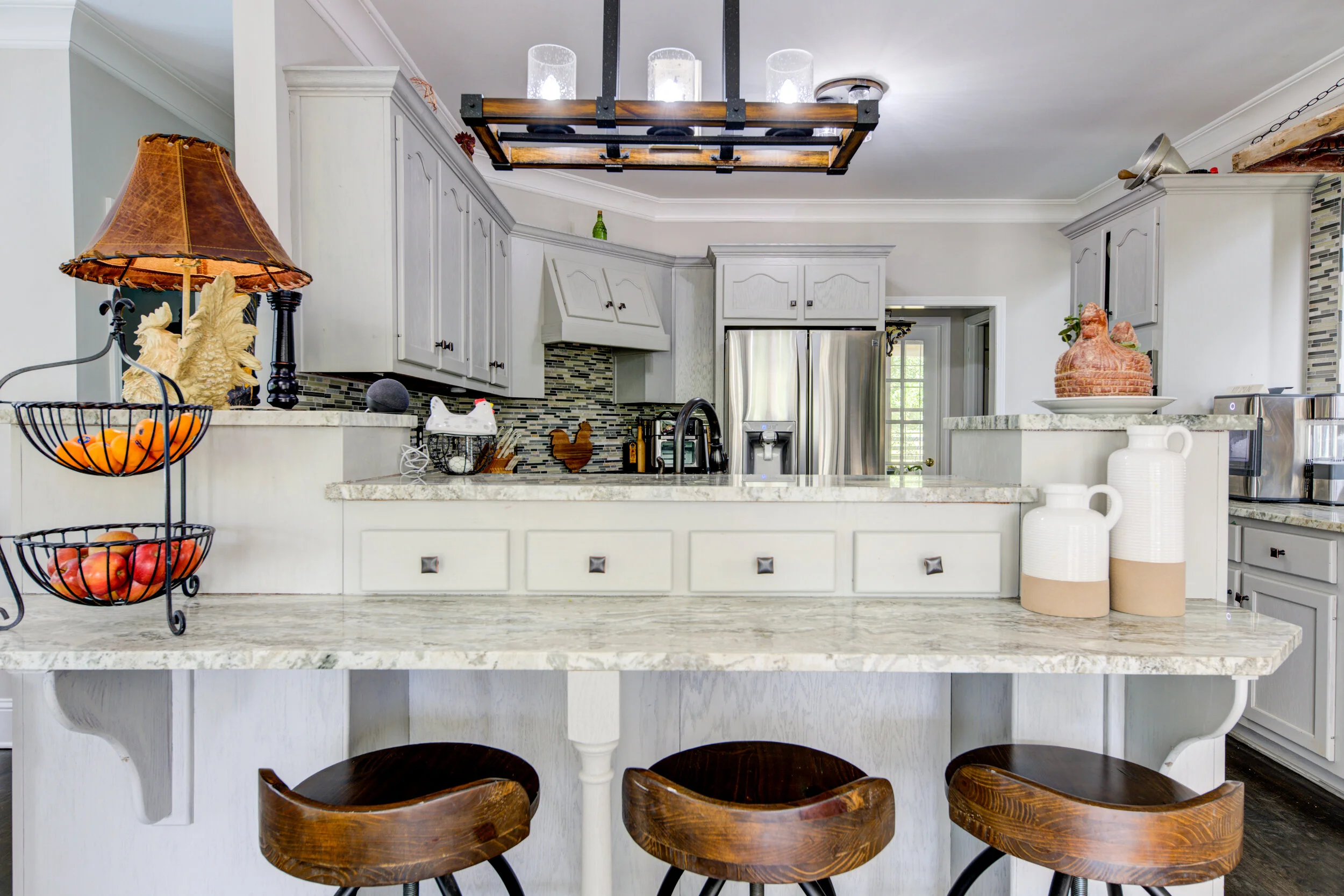 Kitchen Bar.jpg