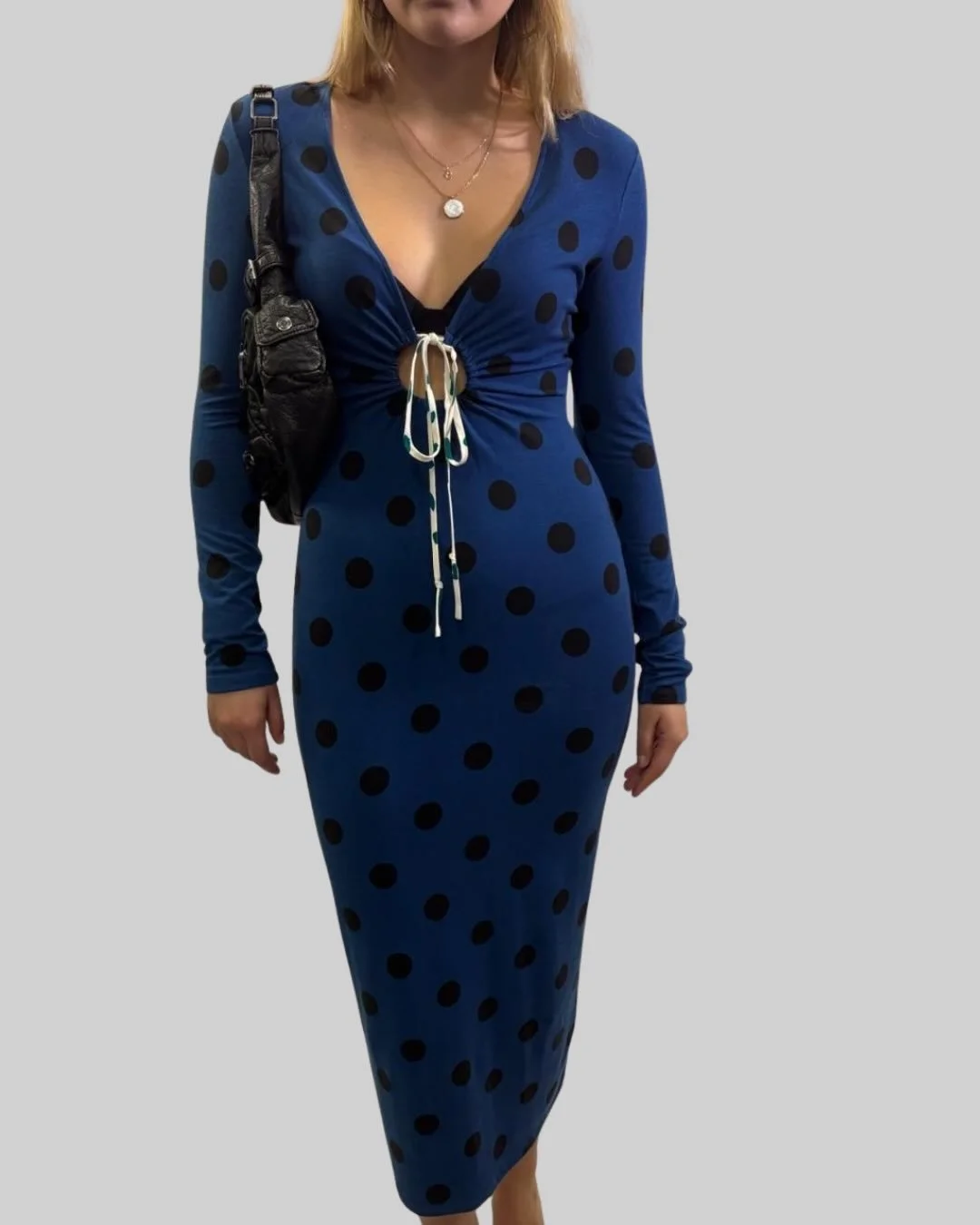 Why shop Roboro&rsquo;s @depop? You aren&rsquo;t just buying clothes; you&rsquo;re funding a solution. We&rsquo;re a textile waste solutions company dedicated to keeping textiles out of landfills, on a global scale. Shopping our intentional drops sup