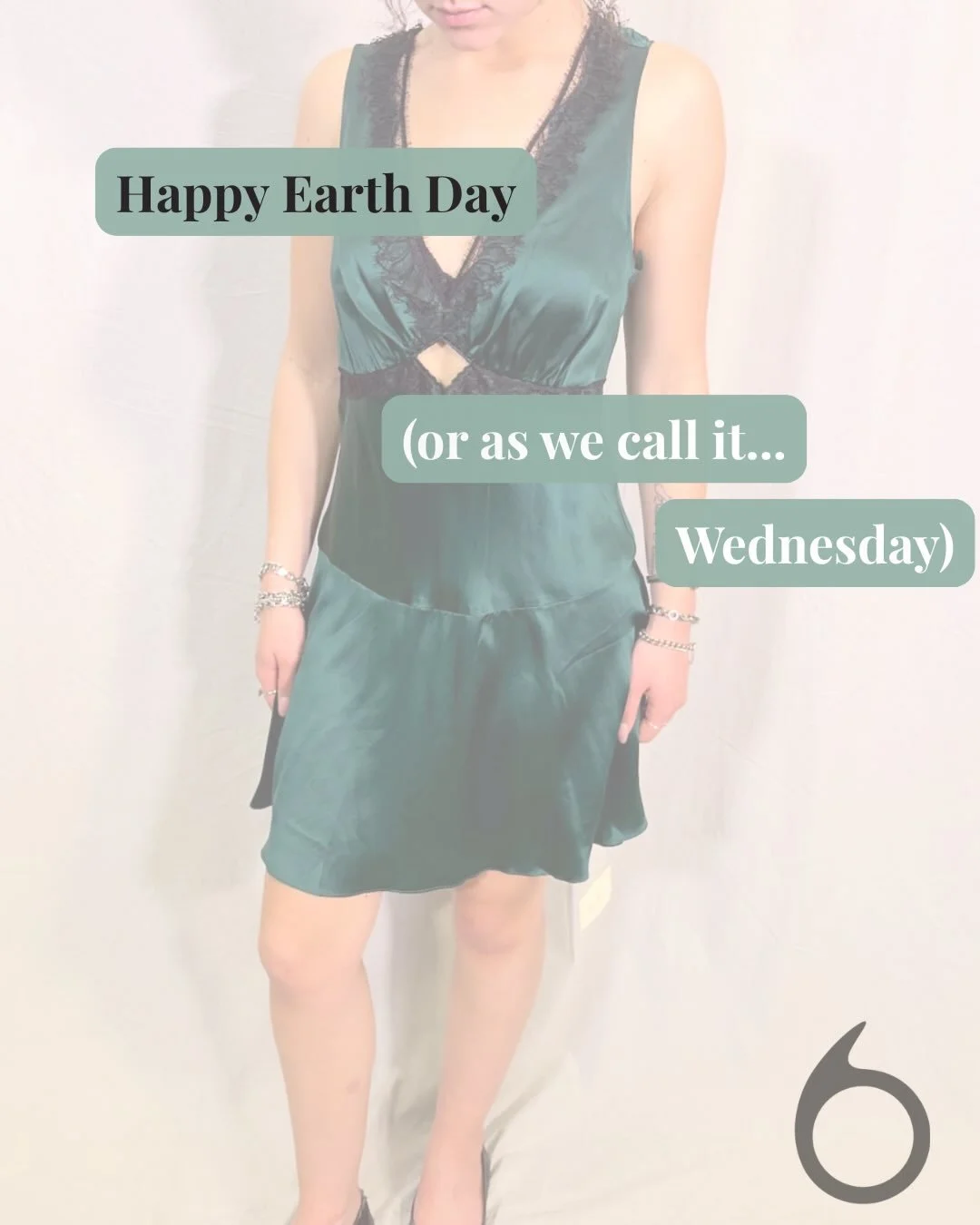 At Roboro, Earth Day is just another Wednesday 🌎✨ To celebrate, we&rsquo;re releasing &ldquo;perfectly imperfect&rdquo; @reformation dresses to our @depop shop. 
A small tear doesn&rsquo;t mean the story is over. It&rsquo;s an invitation to repair a
