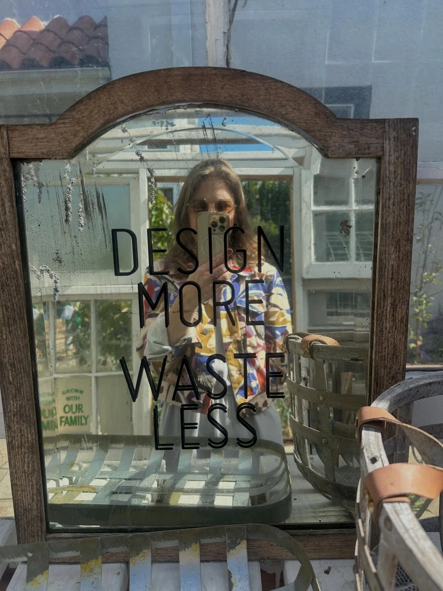 @laclimateweek dump. Grateful for these tenacious and creative and generous fine folks 💚♻️

@ethixmerch @calpsc @fashionisoutrageous @consciouschatter @gabrielle1 @littlecityfarmla @ellerali @glynnbarrishdreyer @melonbuster @garmentworkercenter @dna