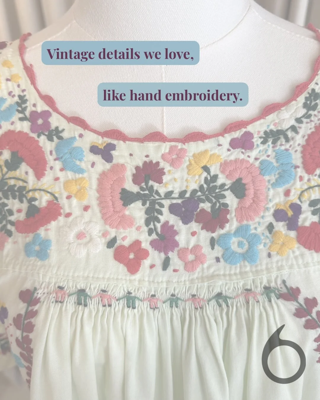 Vintage details we&rsquo;ll always love ✨
Hand embroidery, lace hem tape, hand-pinked seams, and Union Made in USA labels. Craftsmanship like this deserves to be worn for generations.

Follow our @depop shop for our small batch vintage drops. 🔗 in b