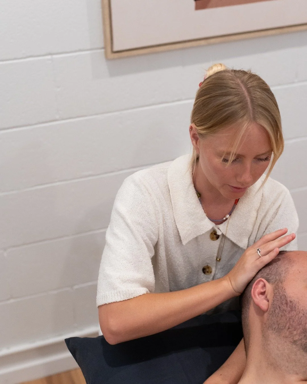 Headaches? 
We've got you covered! 

Osteopathy gets to the root cause of your headaches, allowing our osetos to create a treatment plan that suits your individual needs. 

Book an appointment today, via the link in our bio ☀️