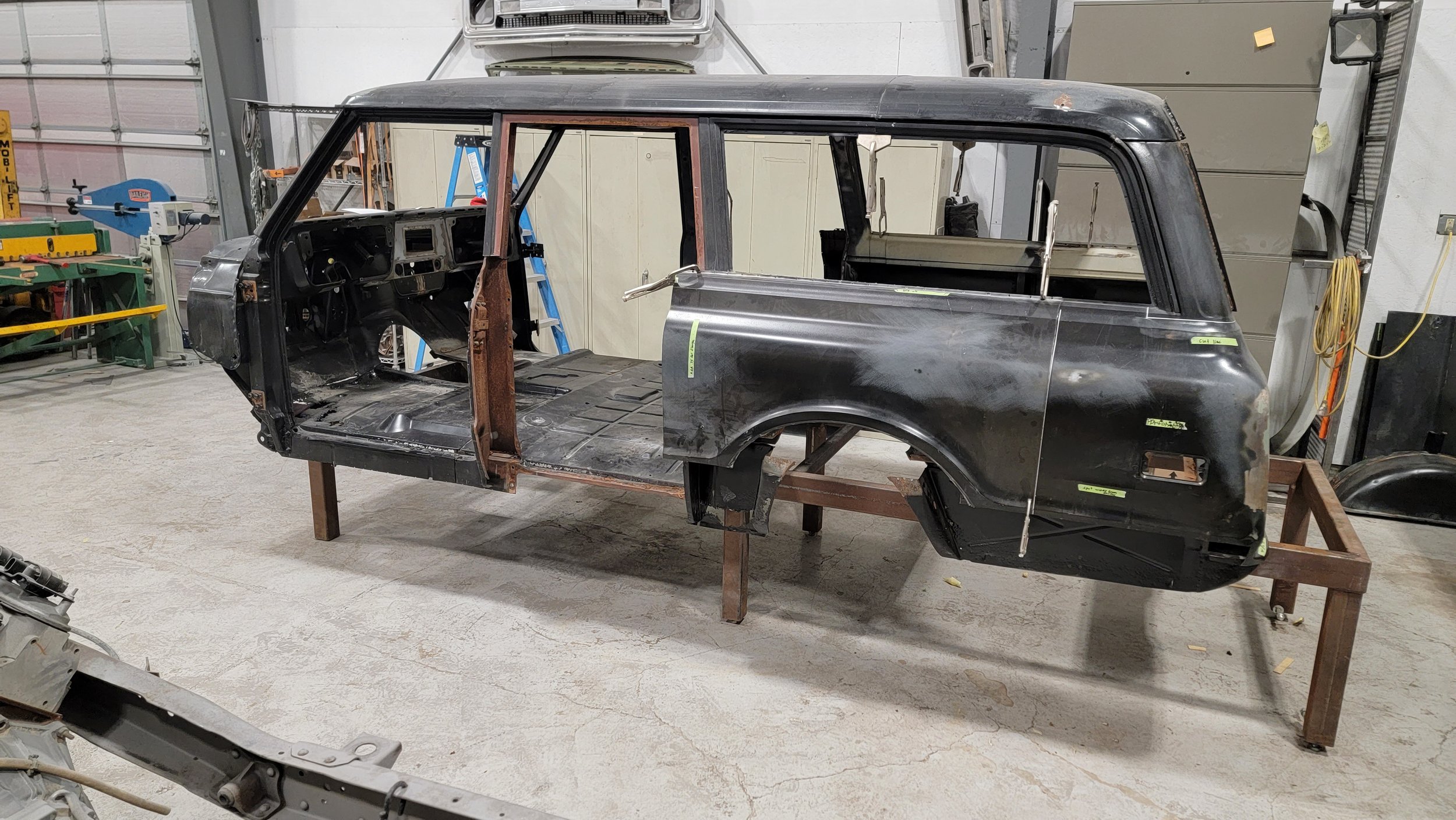 1970 suburban shortened 15" total body modifcations