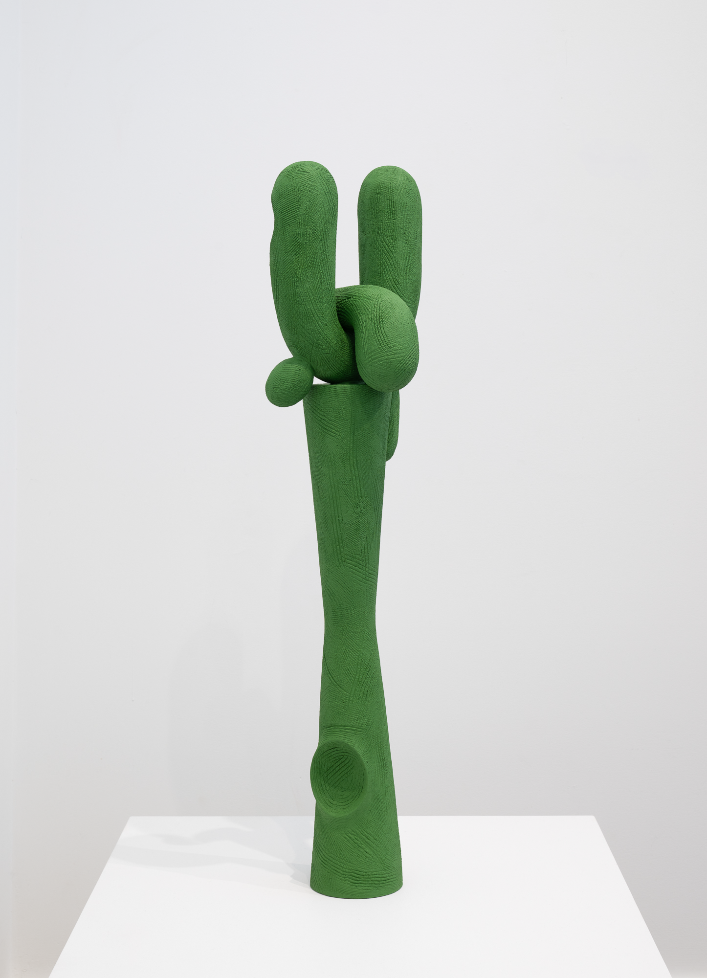 Iván Carmona, Tótem Verde, 2025, mixed media, flashe paint on ceramic, 34" x 8" x 6" 