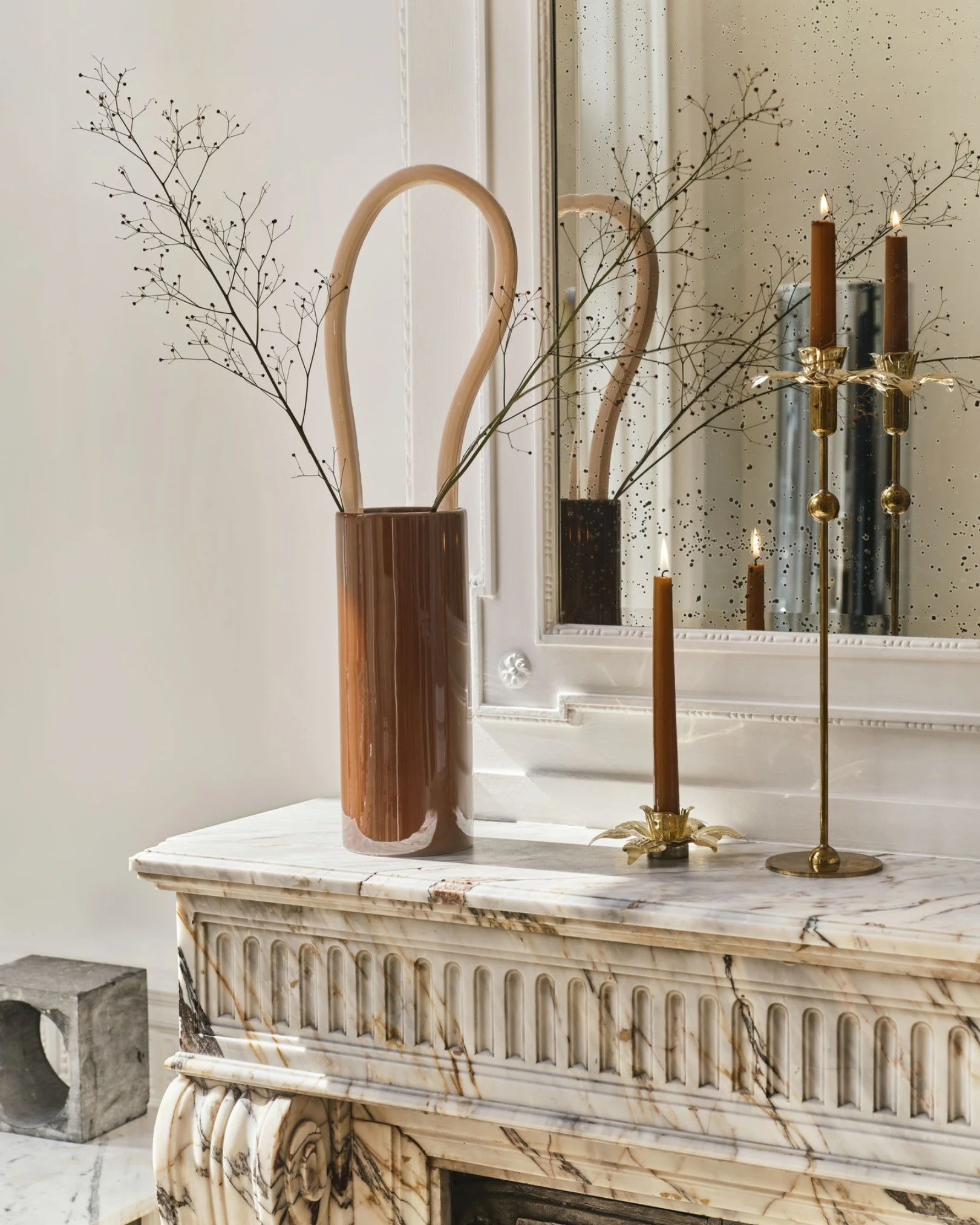 Cogli l&rsquo;ispirazione @vitra con i Vases D&eacute;coupage di Ronan ed Erwan Bouroullec.
Modellati a mano, unici, perfetti come  regalo per chi vive il design ogni giorno. 🎁 

#TrendMilanoDesign #Vitra #VasesD&eacute;coupage #RonanAndErwanBouroul