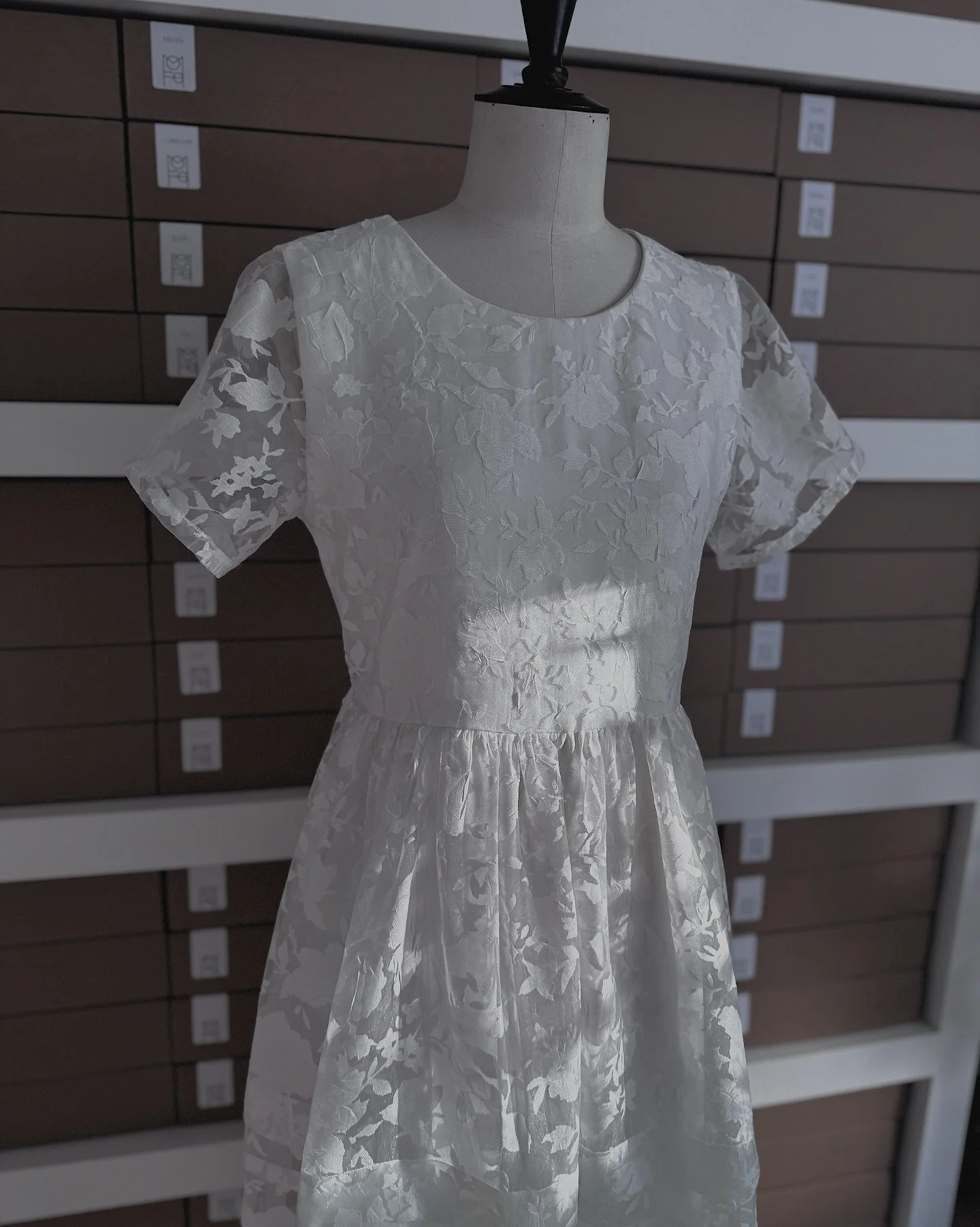 &Aring;bent for bestillinger igen🪡🪡🪡

✂️ Hos mig bliver hver enkelt stykke t&oslash;j lavet p&aring; bestilling 

📏 N&aring;r du bestiller en style, klipper og syr jeg specielt til dig og dine kropsm&aring;l.

&hearts;️ Sp&oslash;rgsm&aring;l/&os