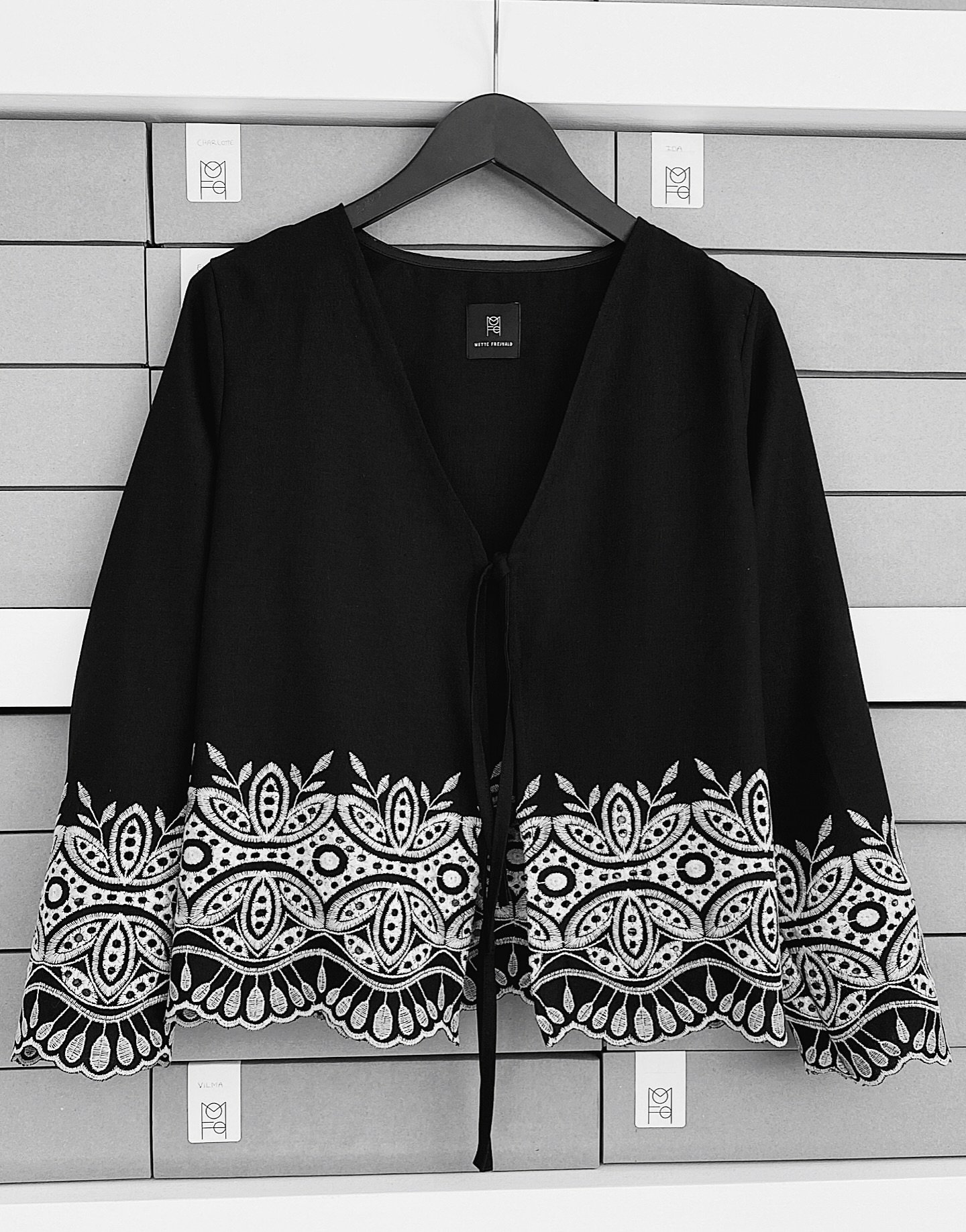 Et opslag is&aelig;r til nye f&oslash;lgere og kunder, der ikke kender mig og mine produkter endnu 🫶🏻

Sommetider f&aring;r jeg sp&oslash;rgsm&aring;let: &ldquo;kan jeg returnere, hvis jeg fortryder min bestilling?&rdquo;

Alt t&oslash;j fra mig bl