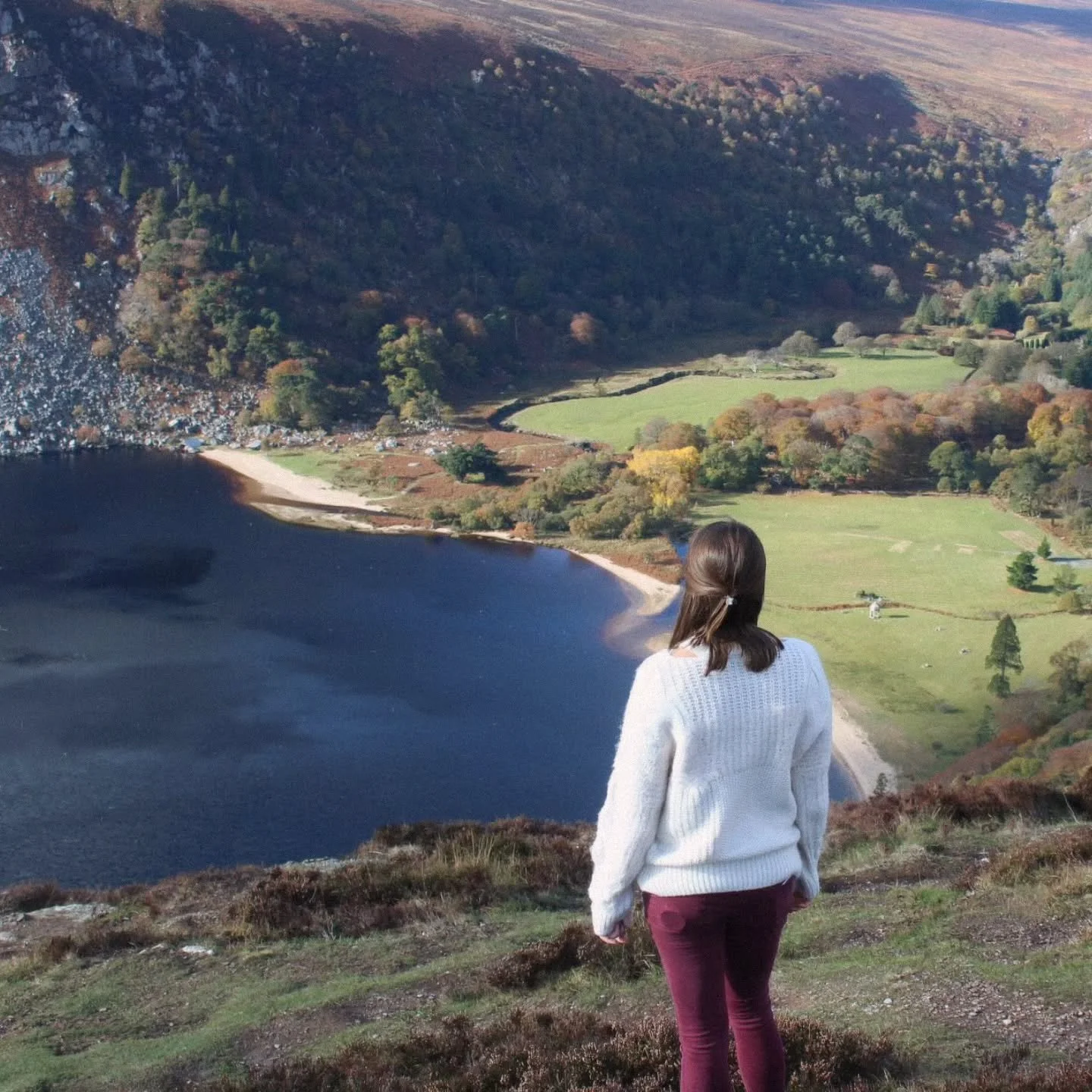 Looking back at this photo, it reminds me of how this season feels &mdash; standing on the edge of something, knowing there&rsquo;s a bigger view even if I can&rsquo;t see it all right now.

I wanted this to be a season of moving faster in business, 