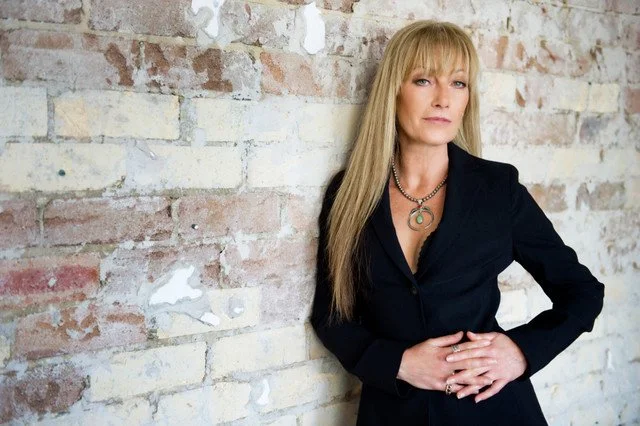 Supporting Australian music royalty Wendy Matthews