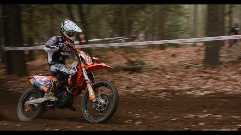 Some favorite frames from the final round of the 2022 J Day Off Road Series. 2023 starts this Sunday at MX338 🙌  @jdayoffroad @esb__34 

#JDayOffRoad #SurgeUnlimited