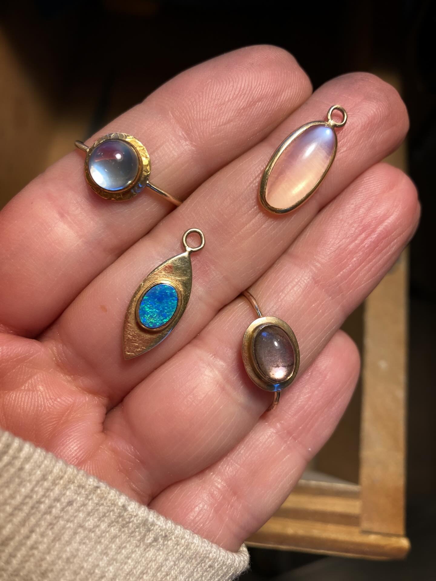 I think I&rsquo;m going to let this image speak for itself.
Working on finishing touches in the Atelier to have some magical, one-of-kind jewels ready for the holidays. 

Rare ✹ Extraordinary ✹ Marvellous
(Just like you)