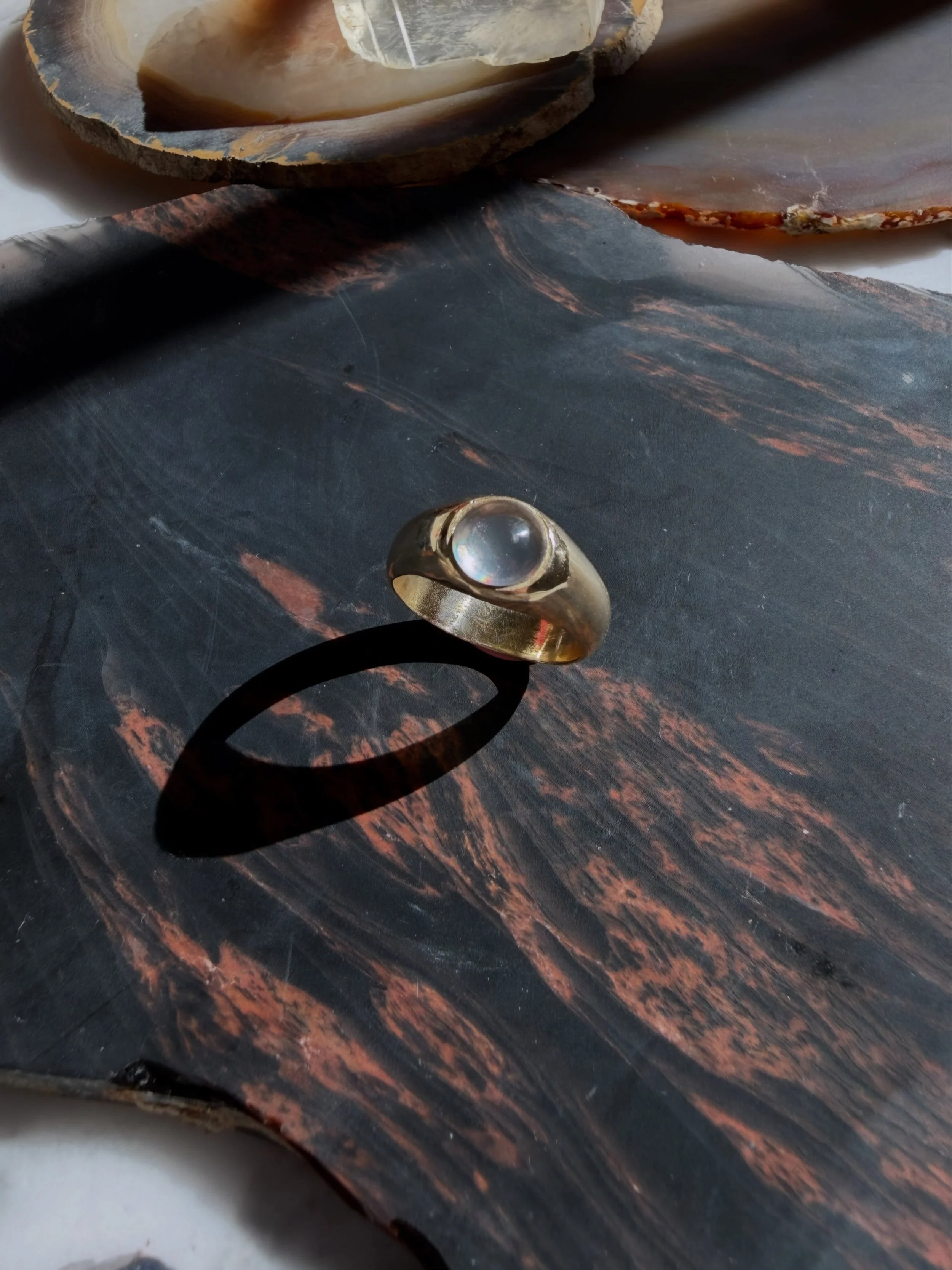 Finally back in the atelier among my favourite things, doing what I love most.
Come say hi beautiful 👋

~~~

This one-of-a-kind moonstone ring is a study in restraint and glow.
Hand carved from wax and cast in solid 14k gold, the form is smooth, wei