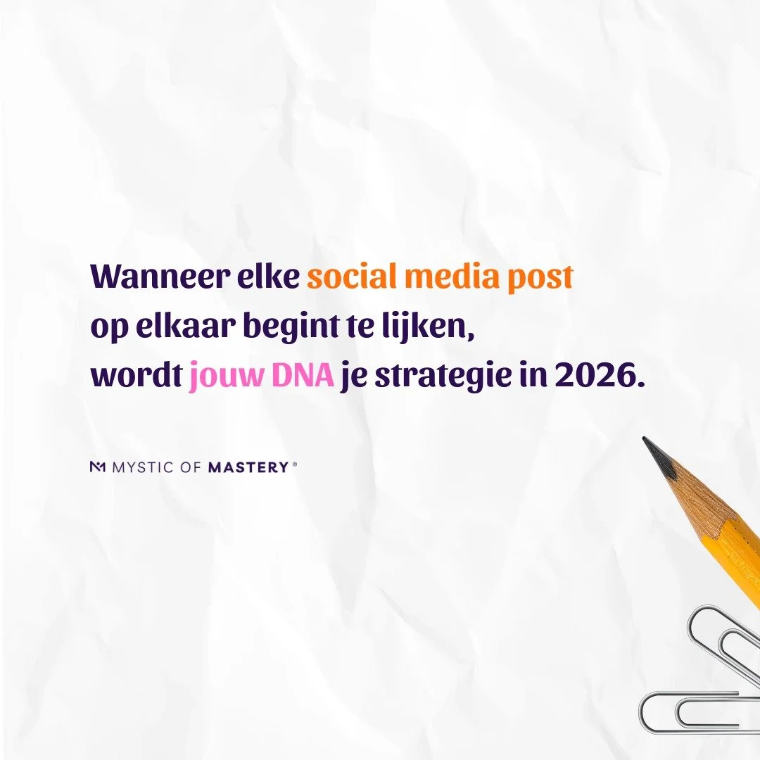 Dezelfde woorden.
Dezelfde beloftes.

Op social media lijkt steeds meer content op elkaar.

Dat is geen toeval.
Het is wat er gebeurt wanneer we werken met gekopieerde formats,
in plaats van te vertrekken vanuit ons fundament.

Voor 2026 is dit &eacu