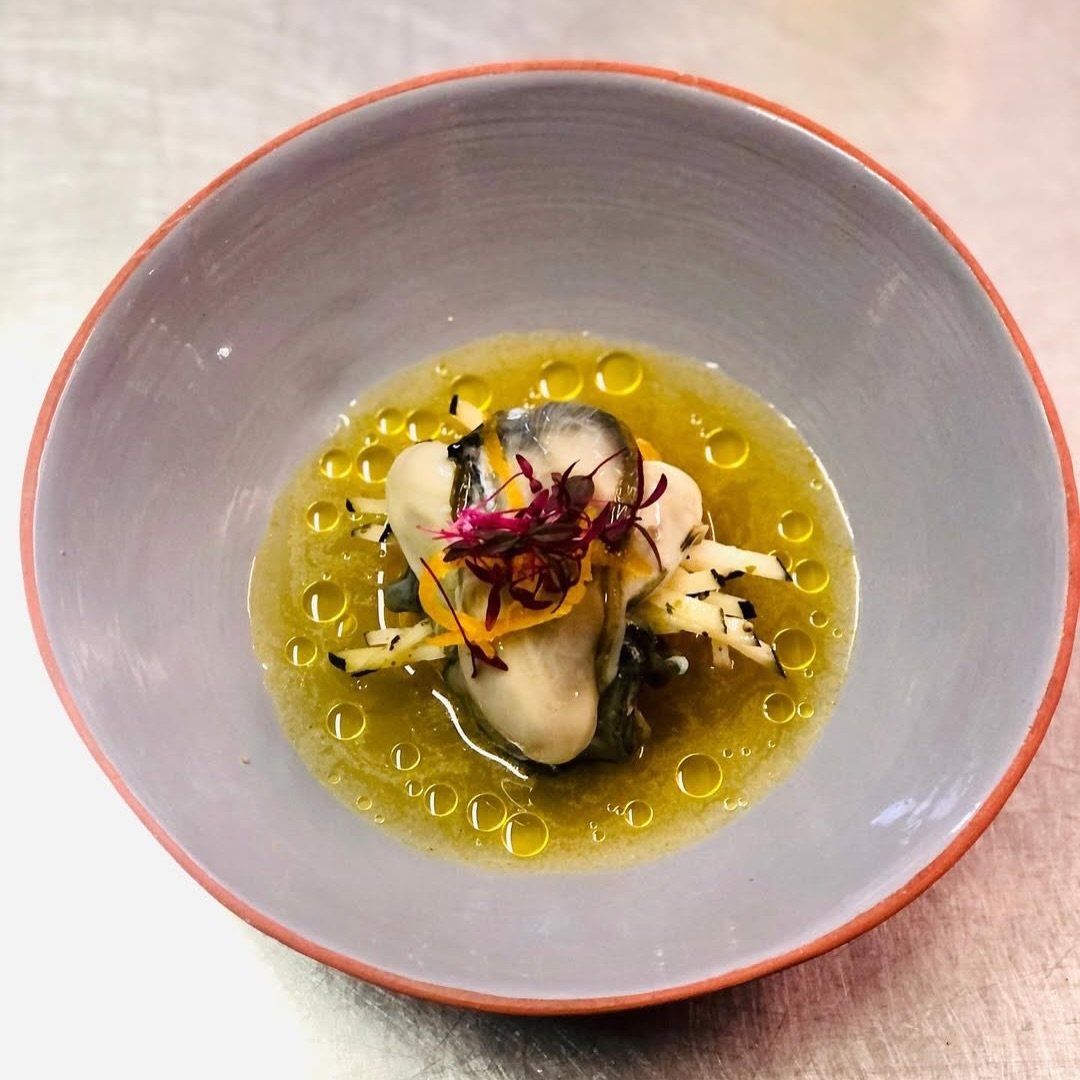 AMARANTE
Betterave douce.

1. @jeffcuisinesincere 
2. @grandhotelcabourgmgallery